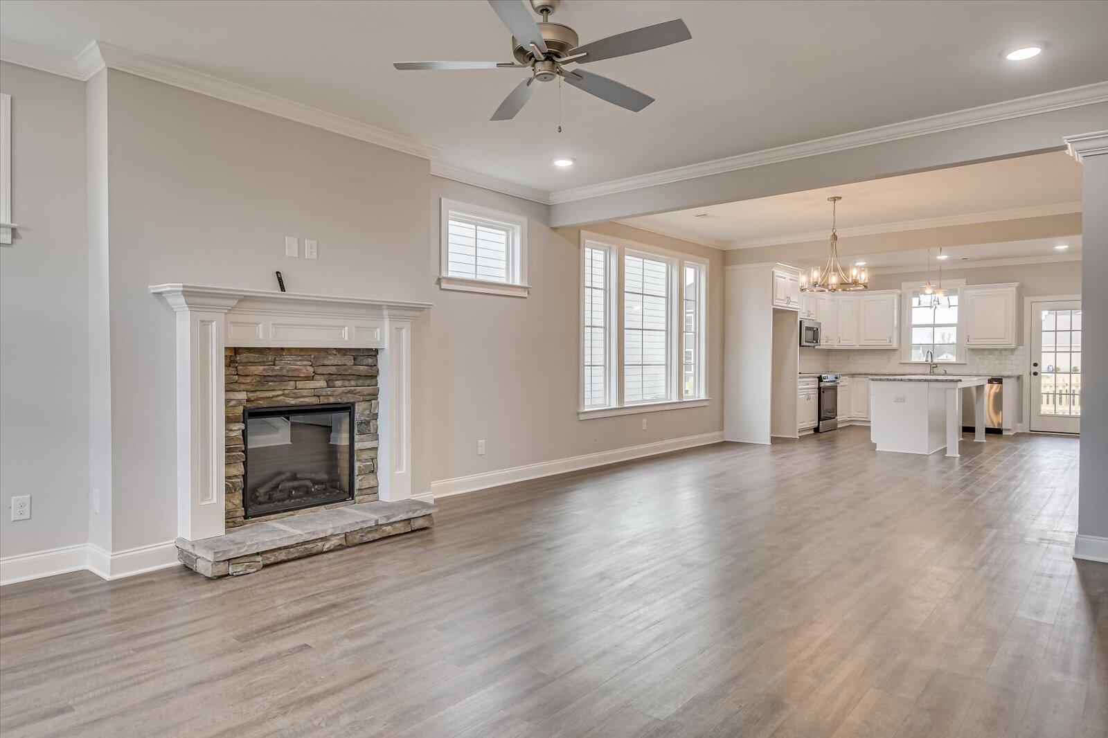 6240 CANTERBURY FARMS Parkway