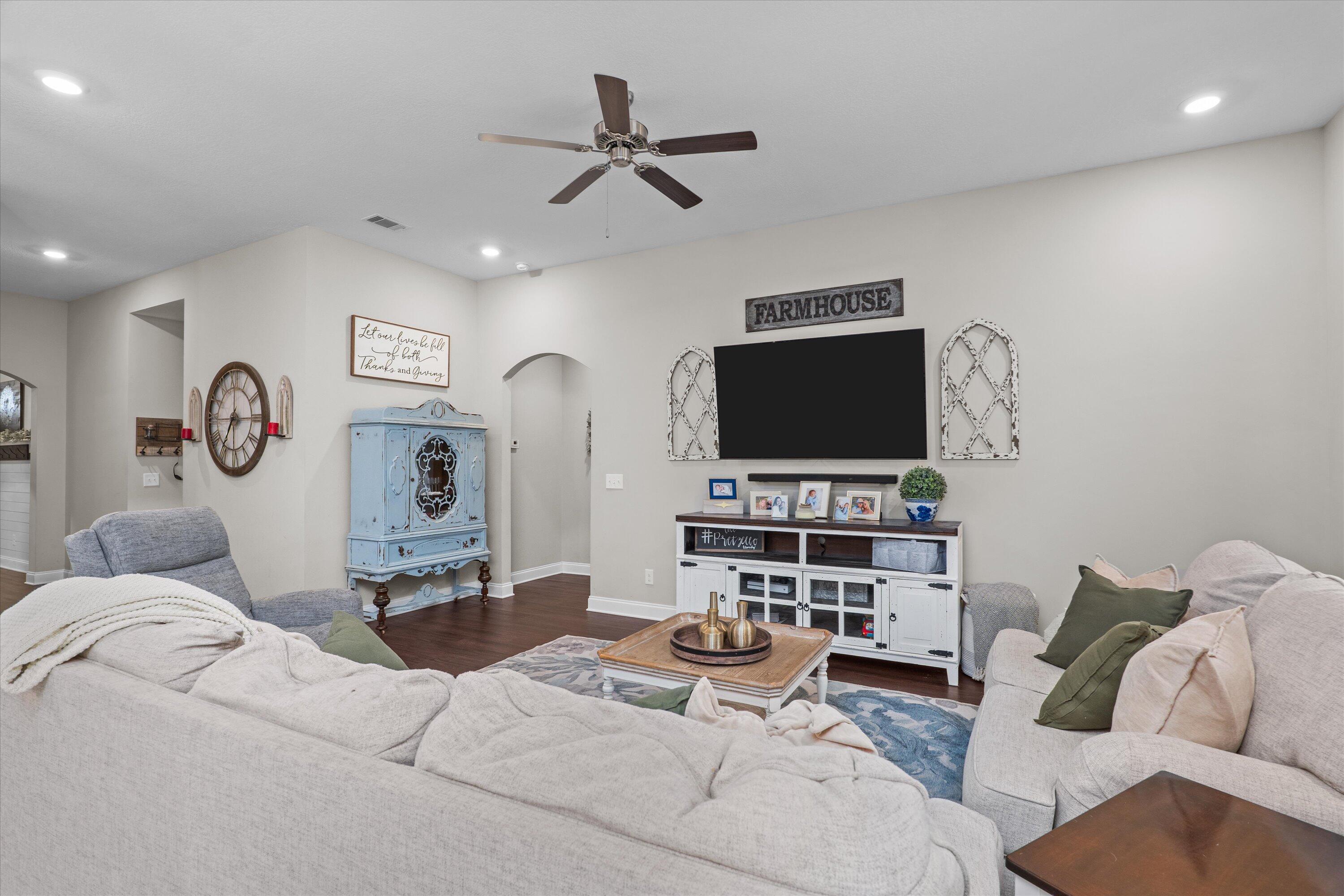 206 MCDUFFIE Circle