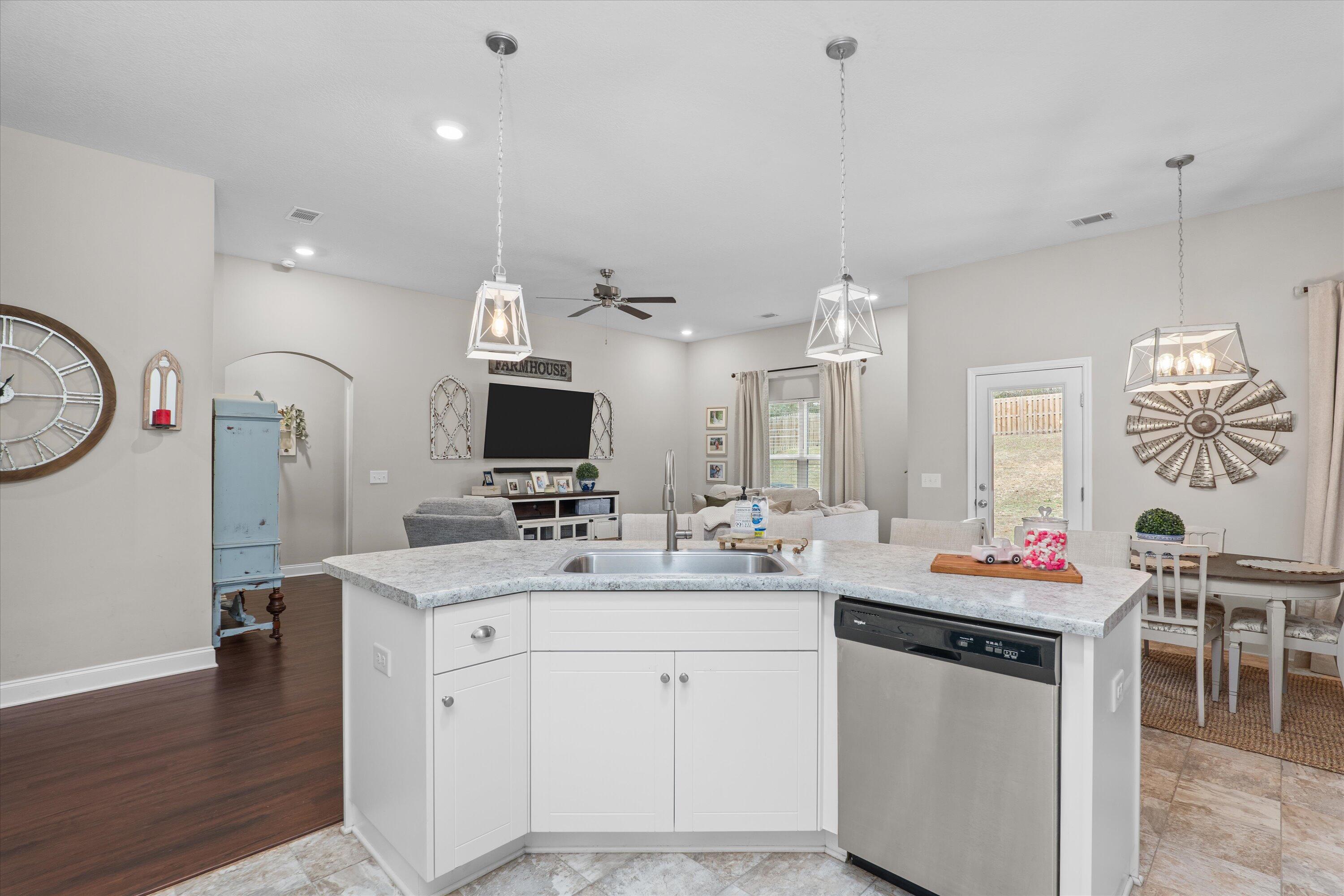 206 MCDUFFIE Circle