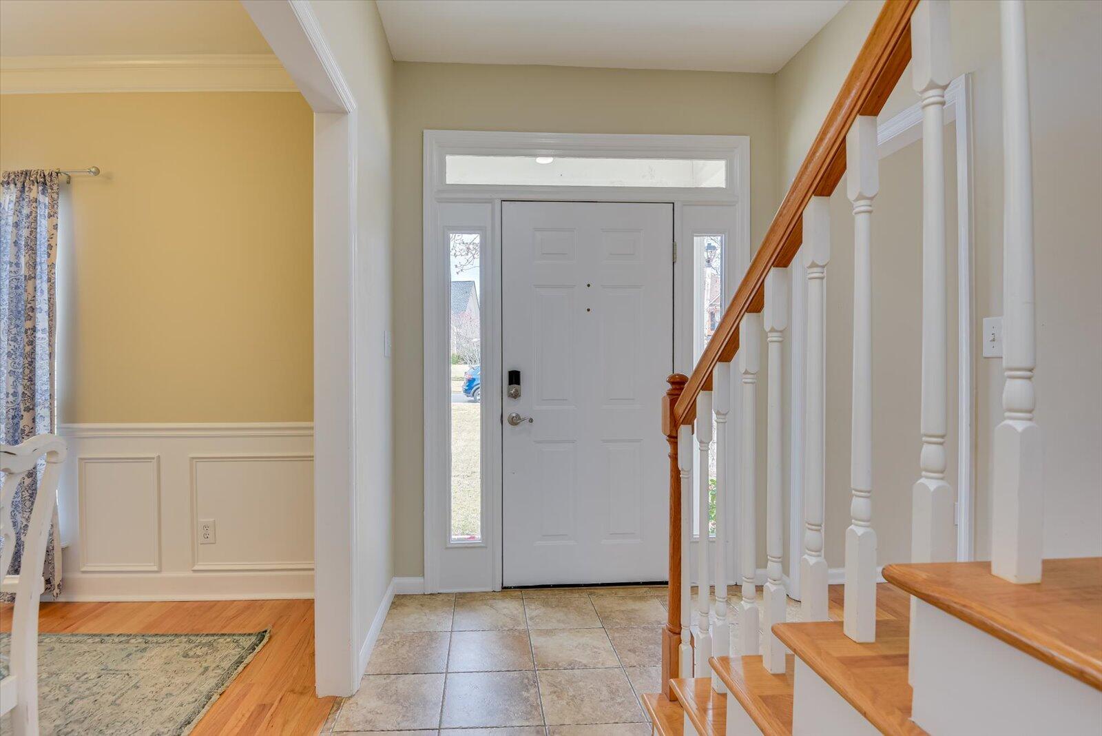 571 OAK BROOK Drive