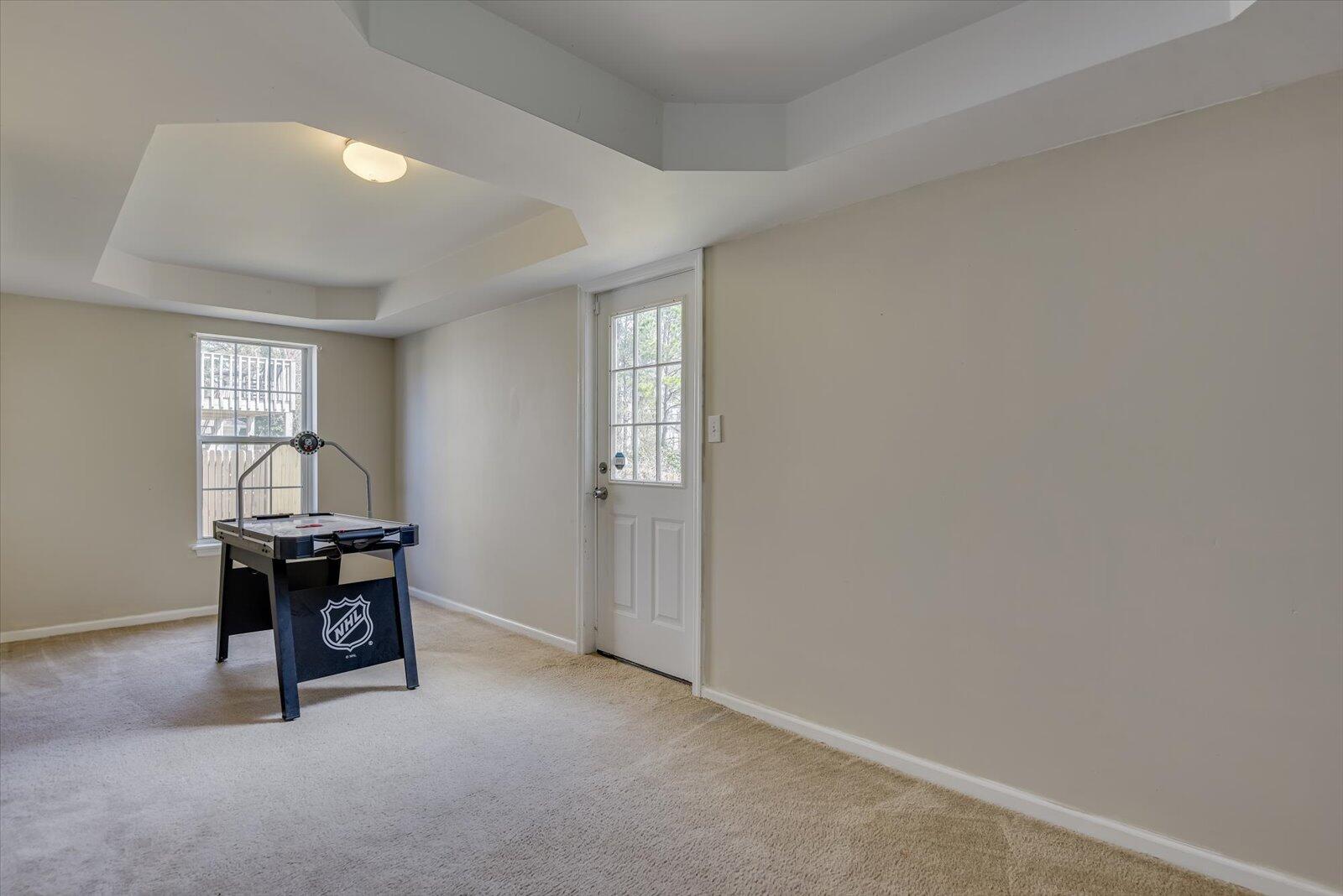 571 OAK BROOK Drive