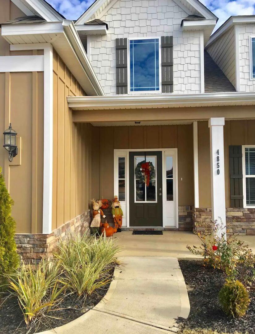 4850 TANNER OAKS Drive