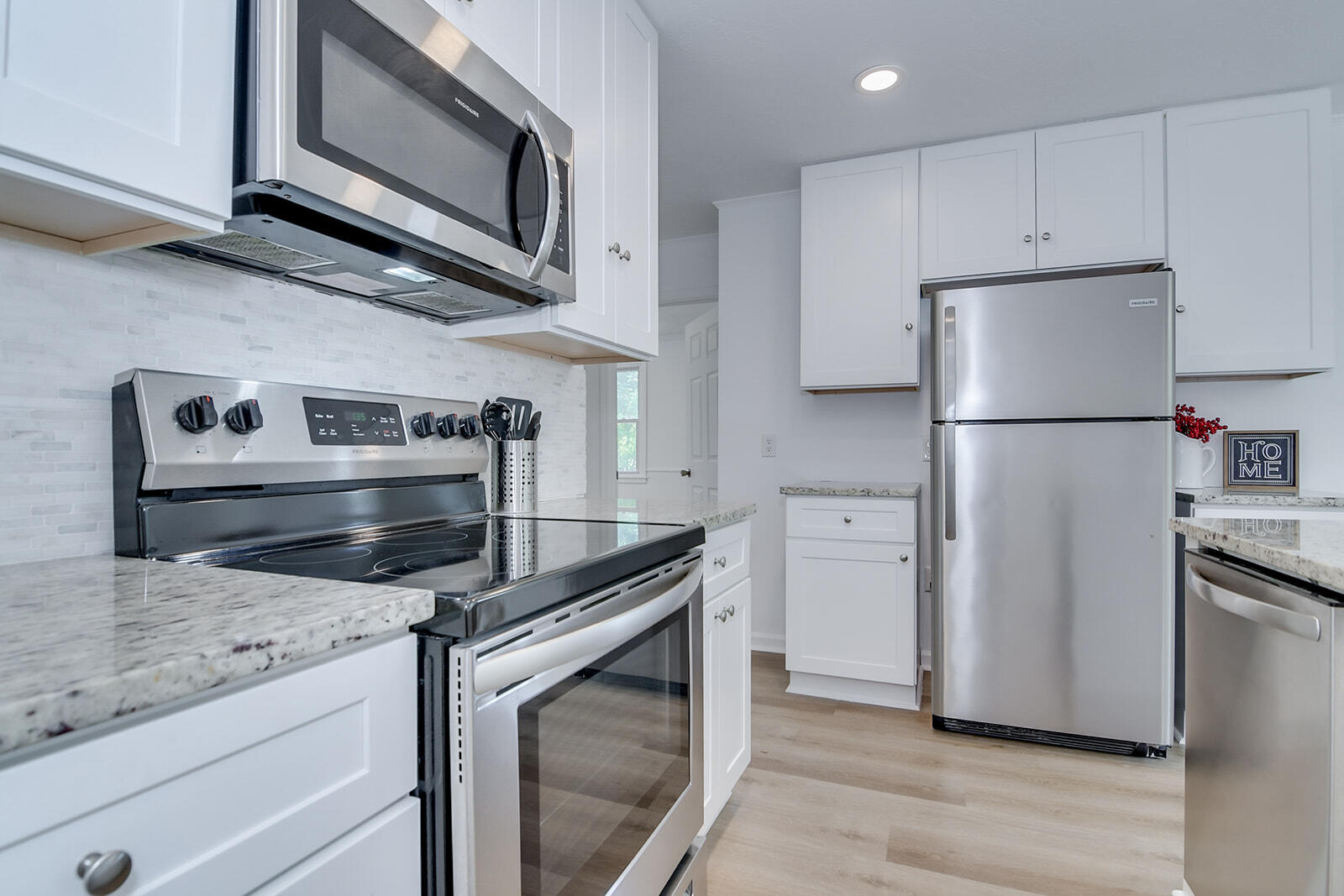 2008 RICHMOND Avenue