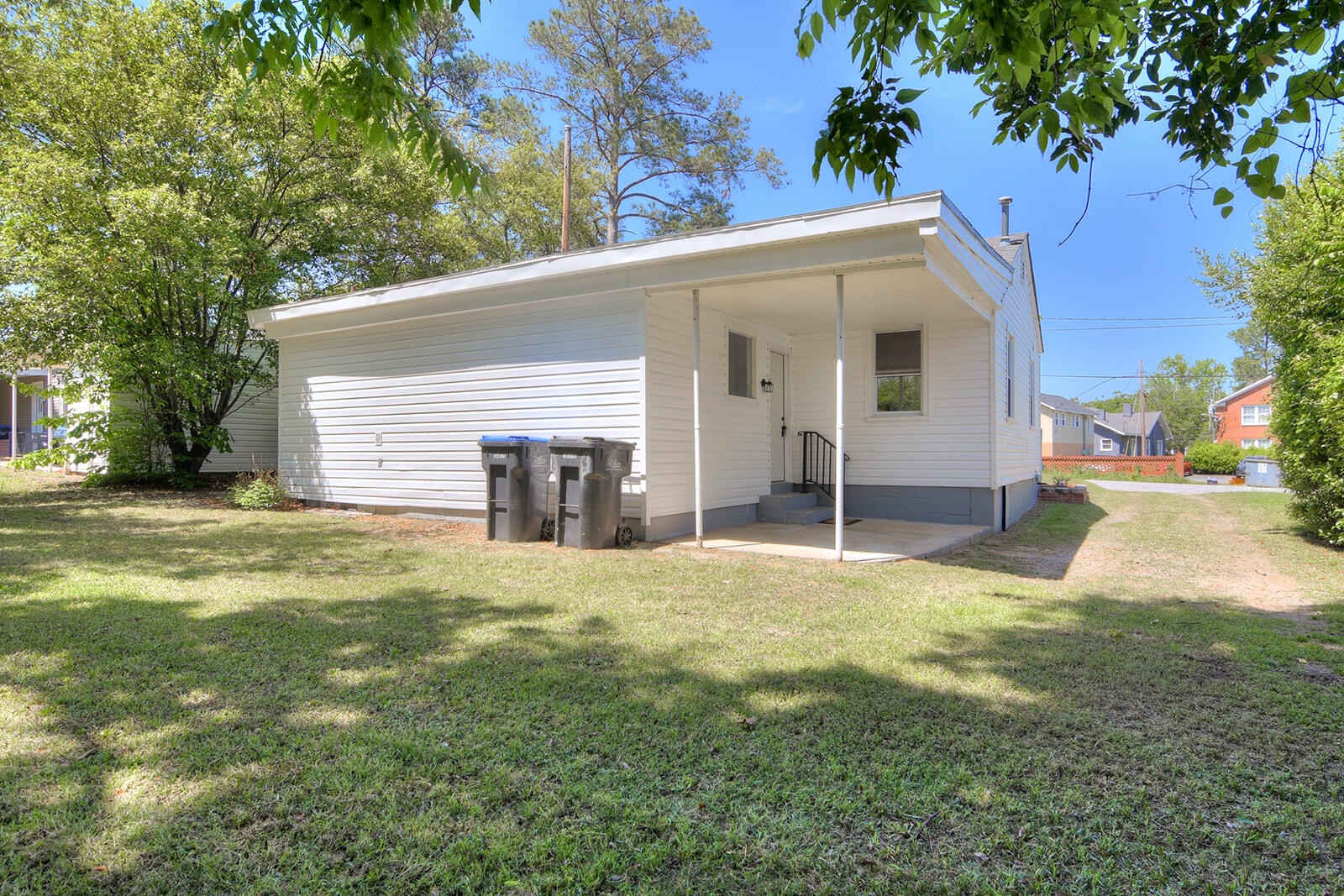 2008 RICHMOND Avenue