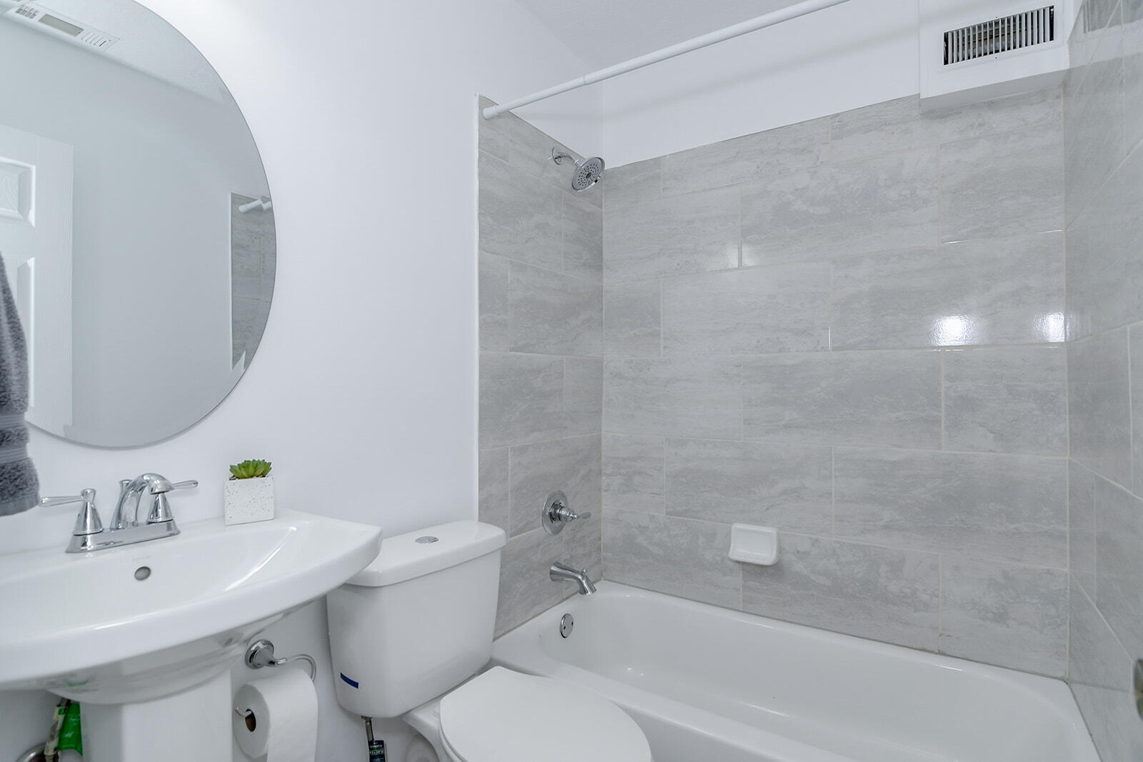 2008 RICHMOND Avenue