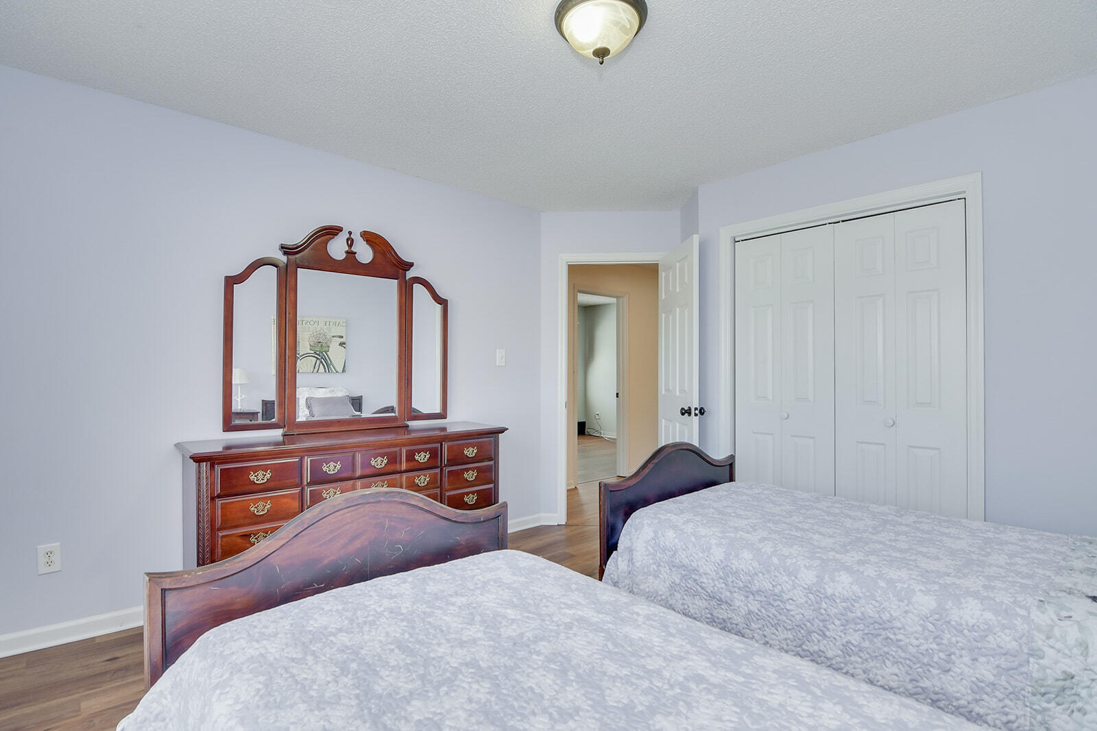 4374 MARSHALL Way