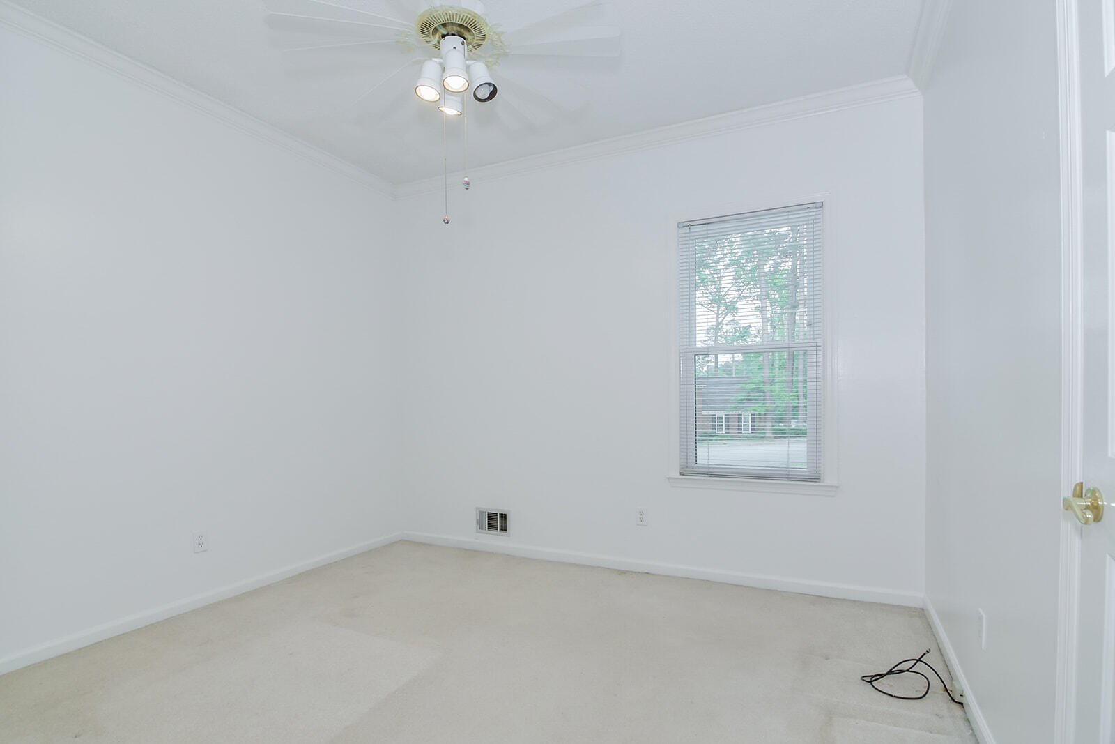 4199 N KNOLLCREST CIRCLE Circle