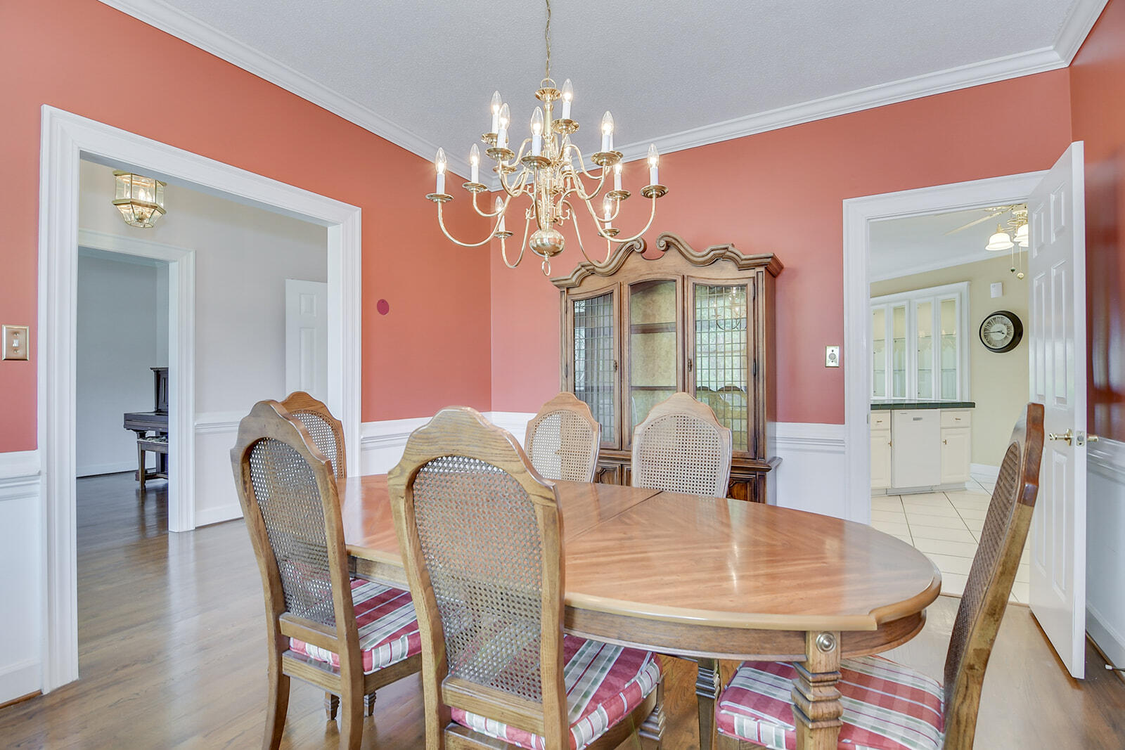 4199 N KNOLLCREST CIRCLE Circle