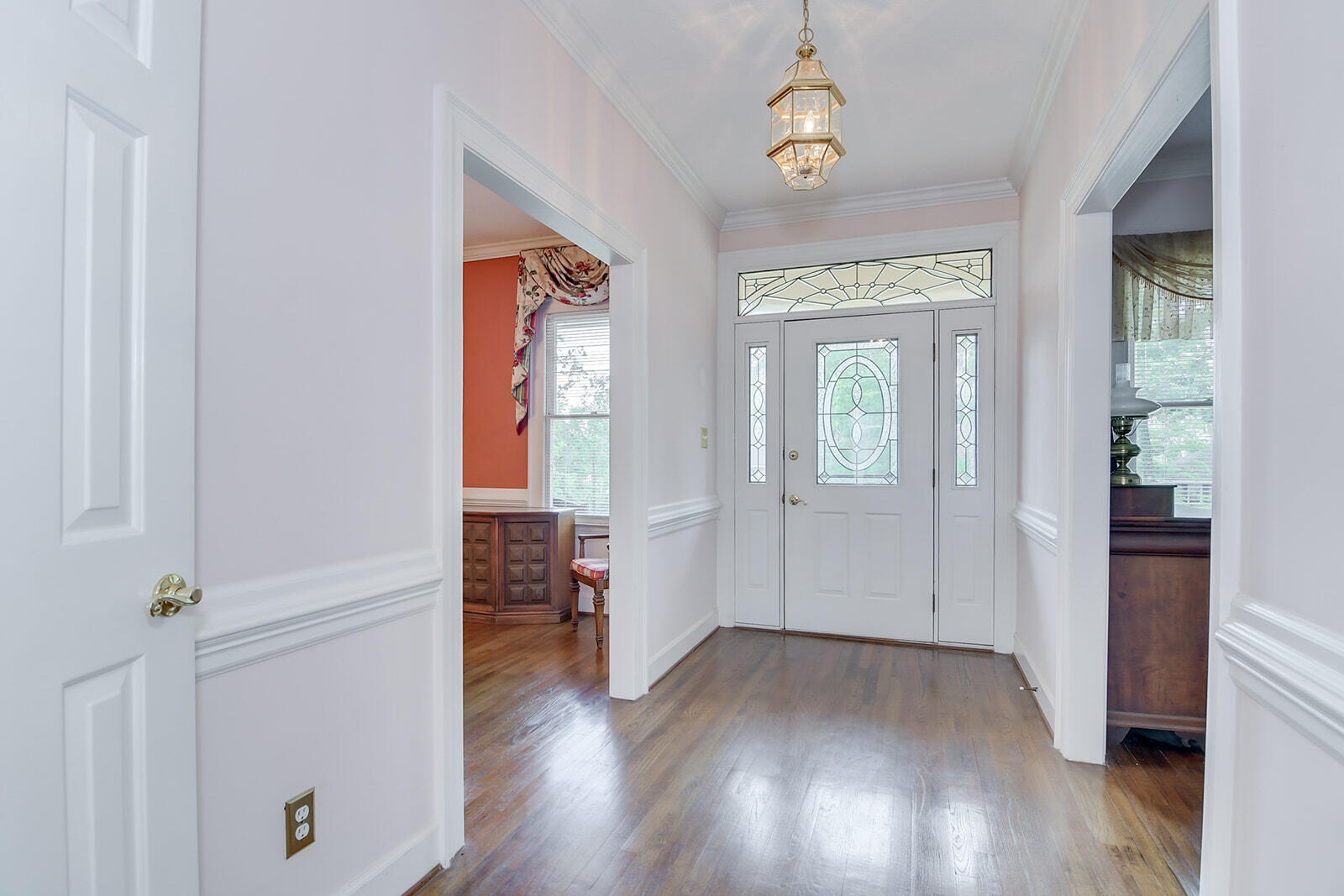 4199 N KNOLLCREST CIRCLE Circle