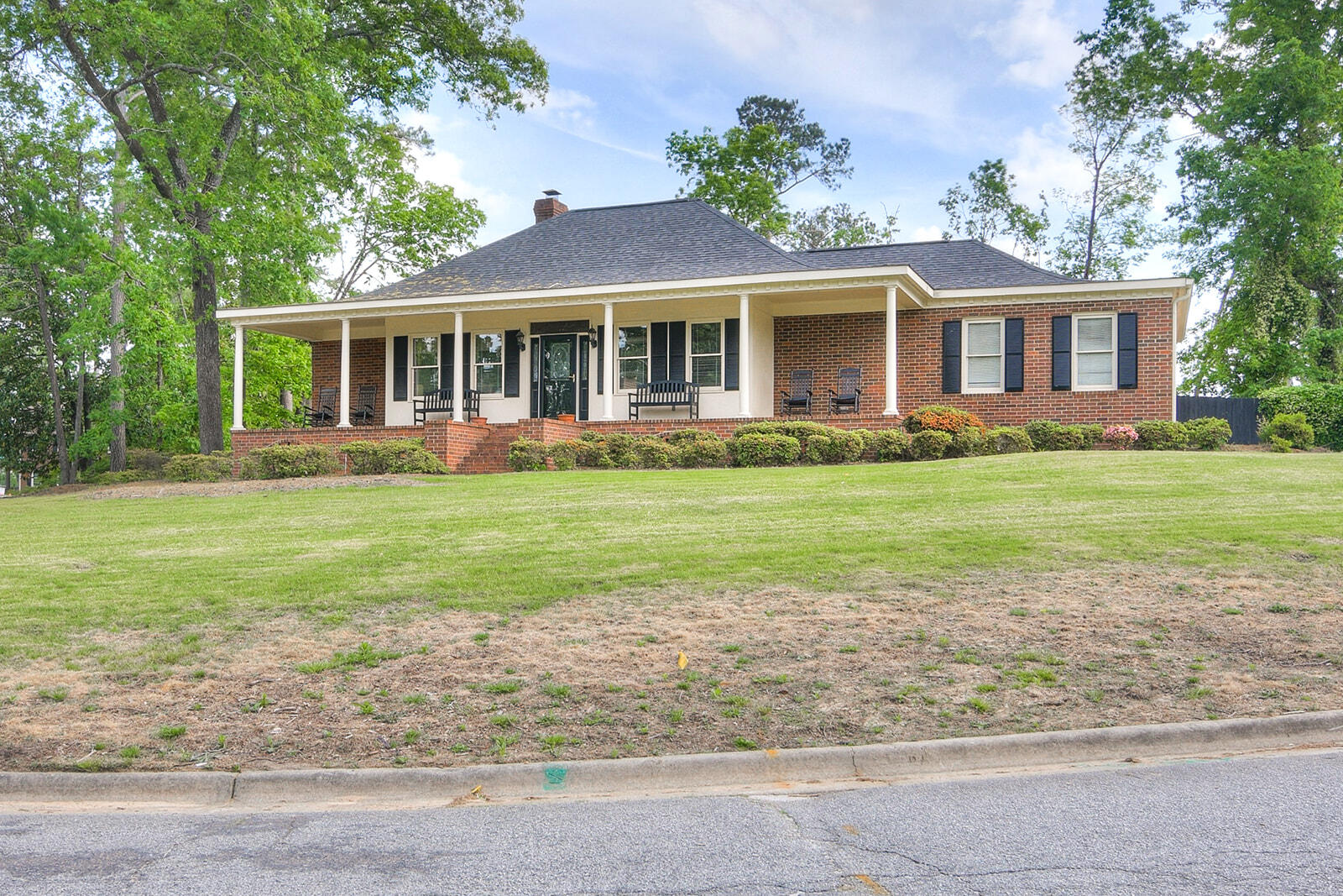 4199 N KNOLLCREST CIRCLE Circle