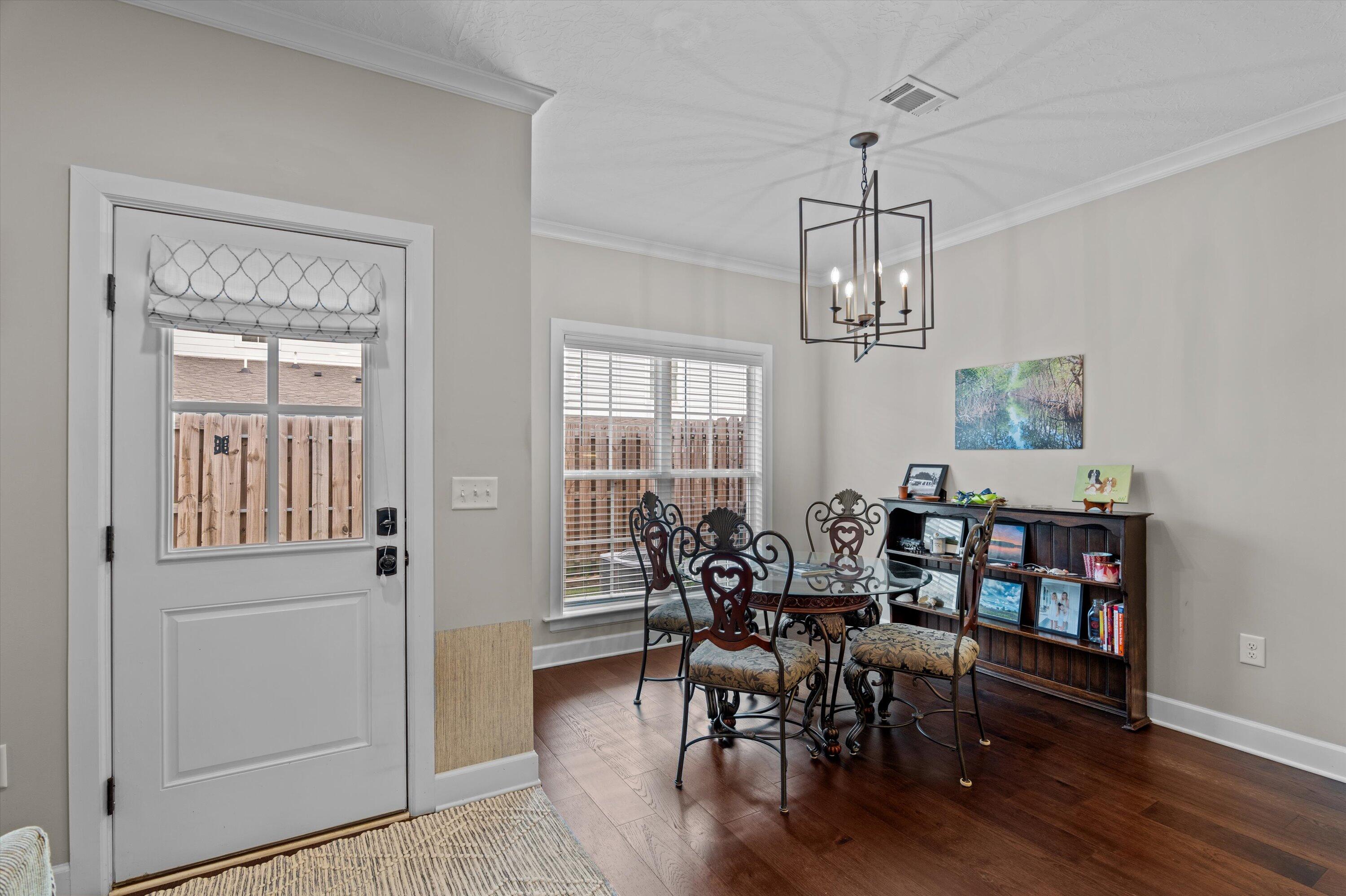 1955 AVENEL Lane