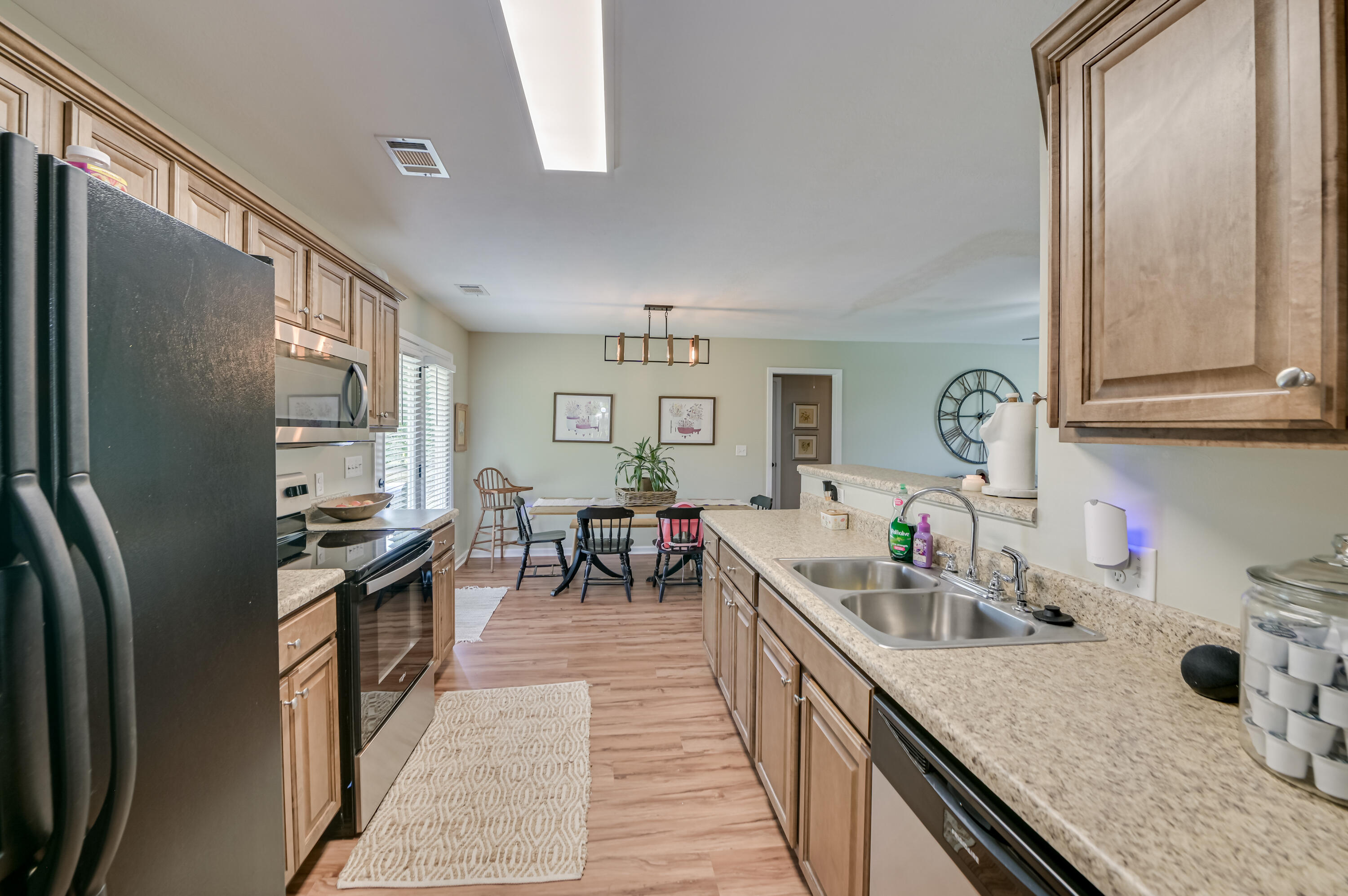 2242 WHITE OAK RD Road