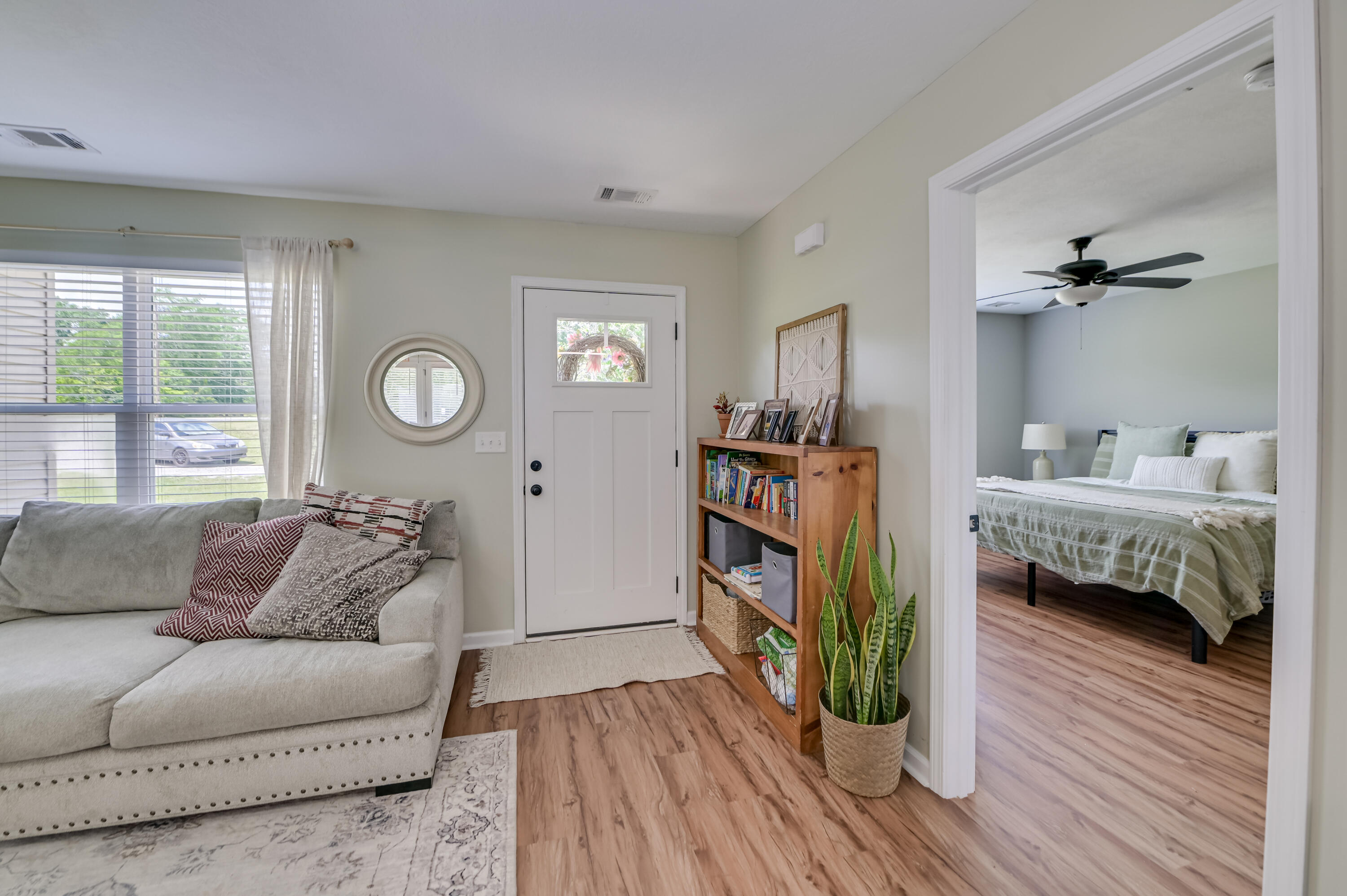 2242 WHITE OAK RD Road