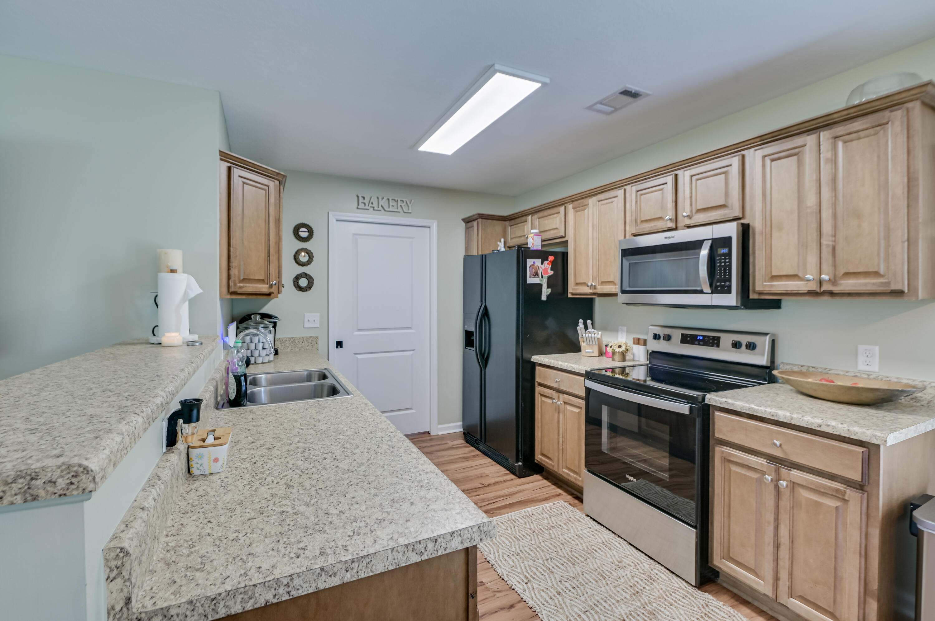 2242 WHITE OAK RD Road