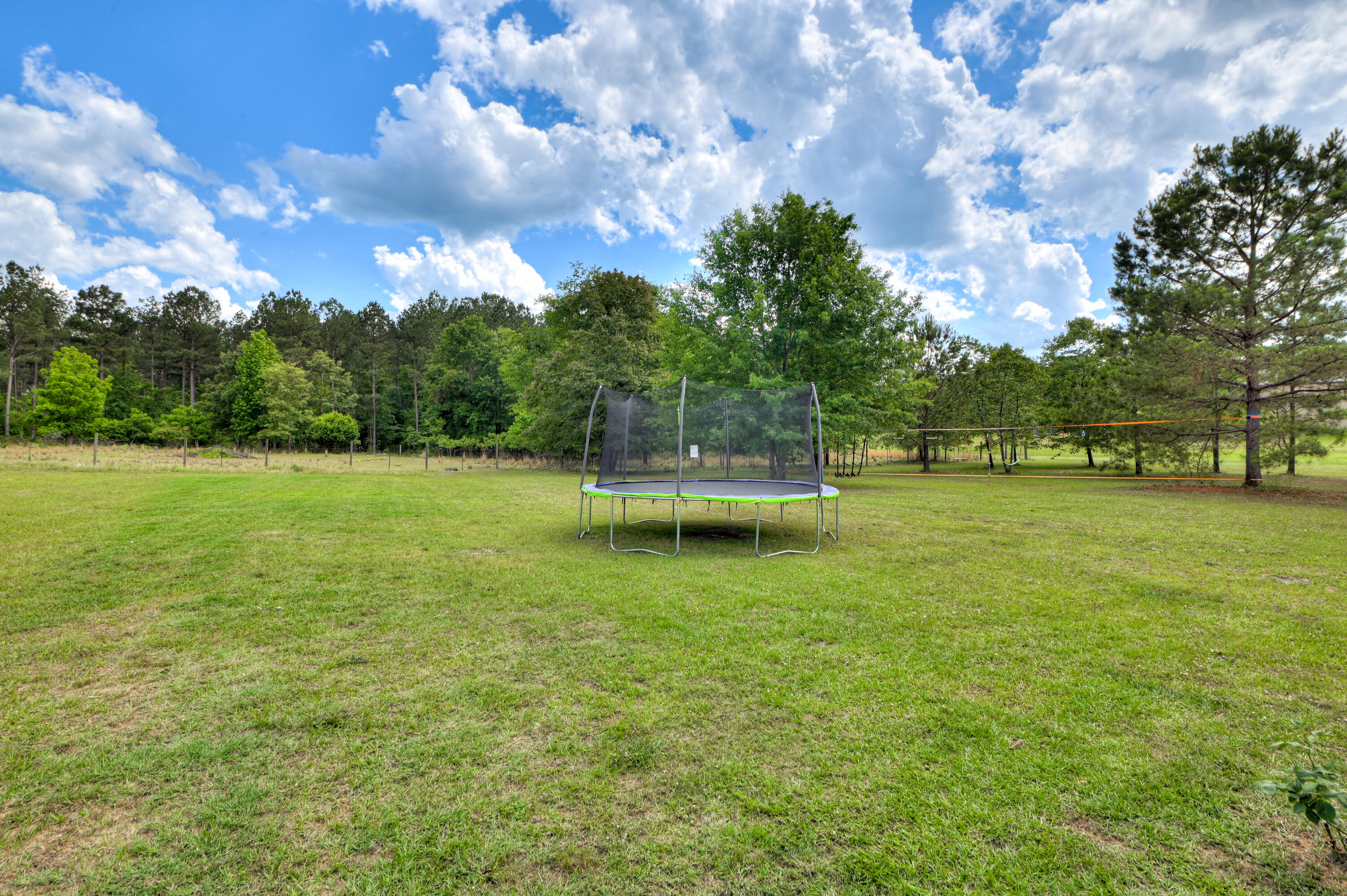 2242 WHITE OAK RD Road