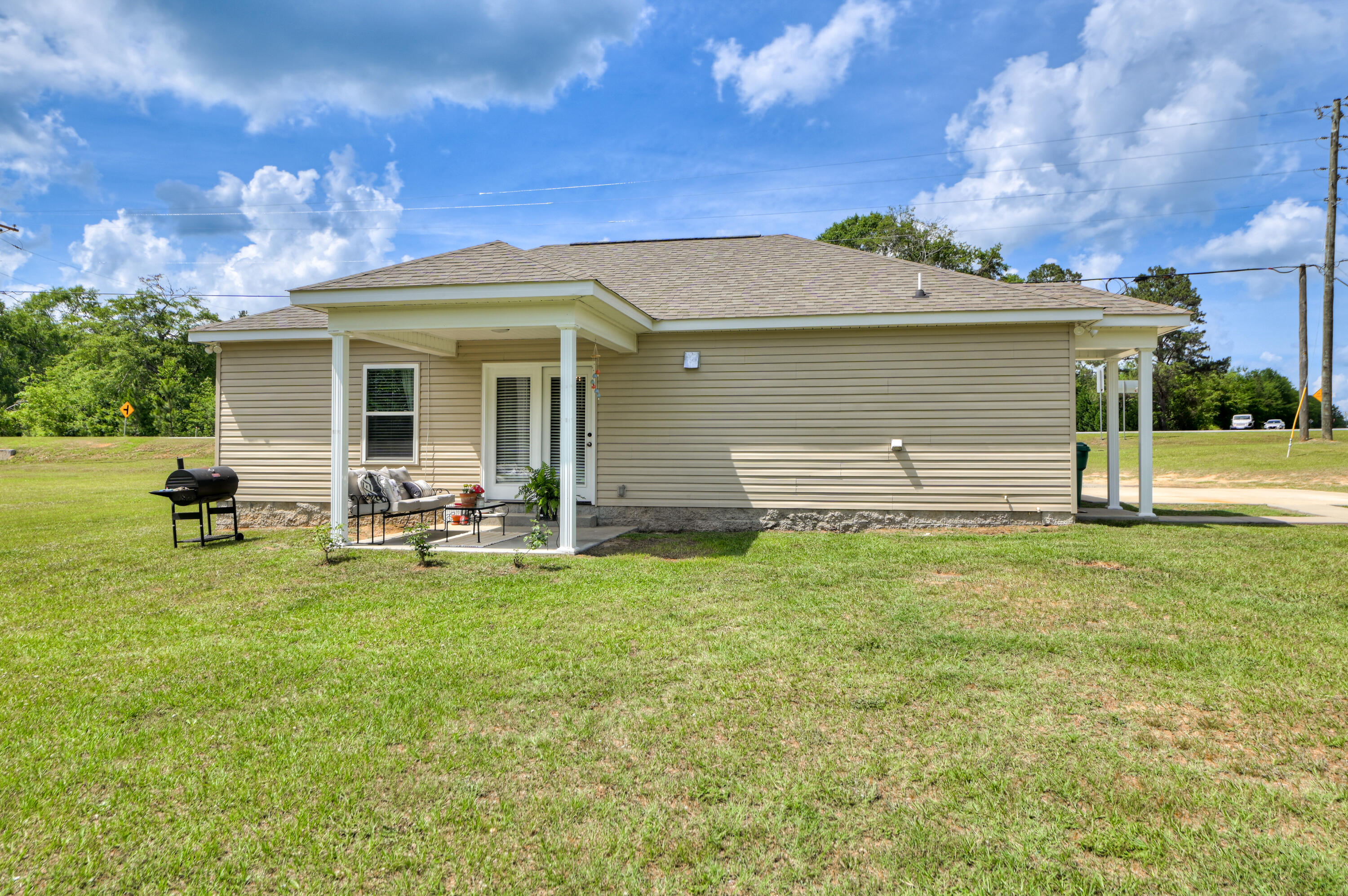 2242 WHITE OAK RD Road