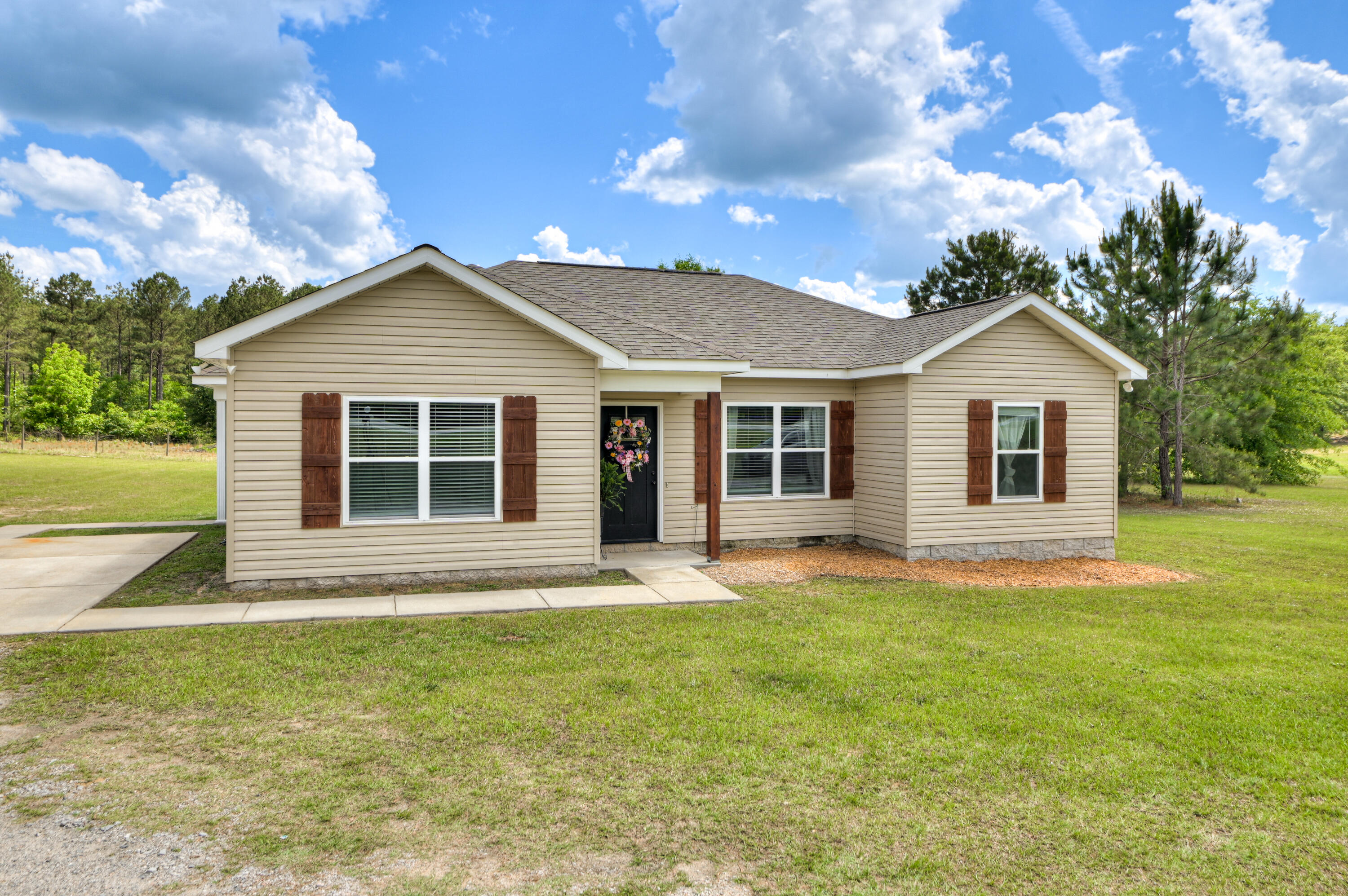 2242 WHITE OAK RD Road