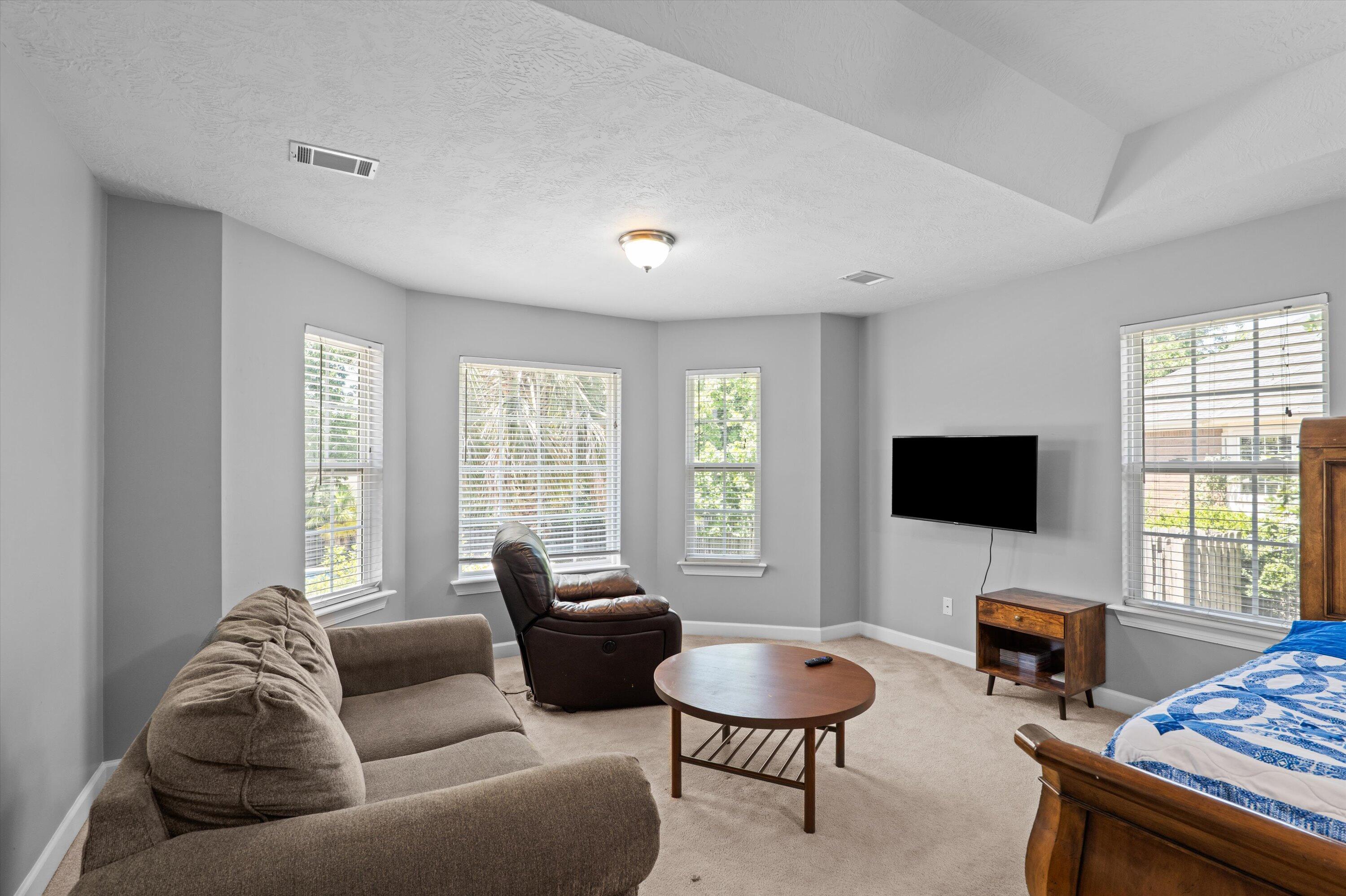 1382 Shadow Oak Drive
