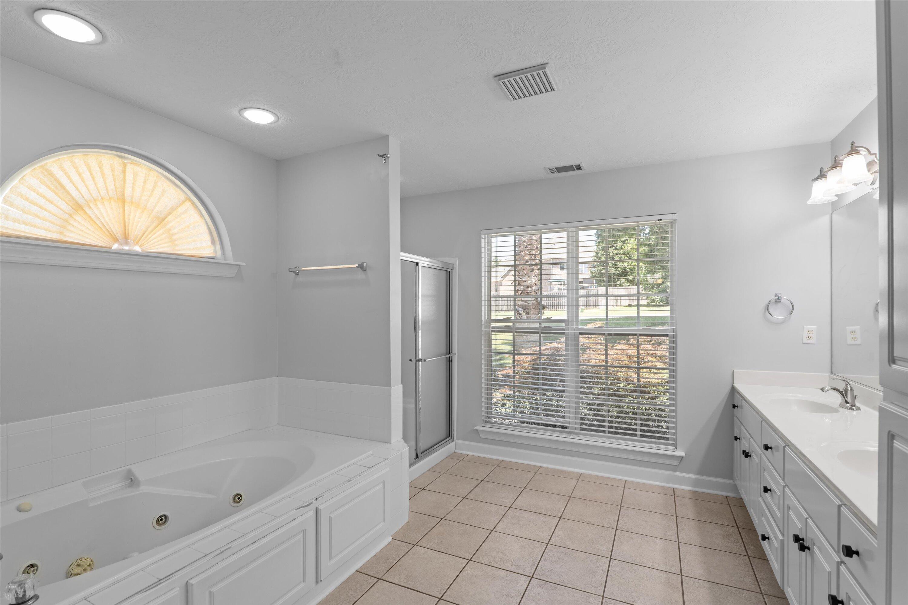 1382 Shadow Oak Drive
