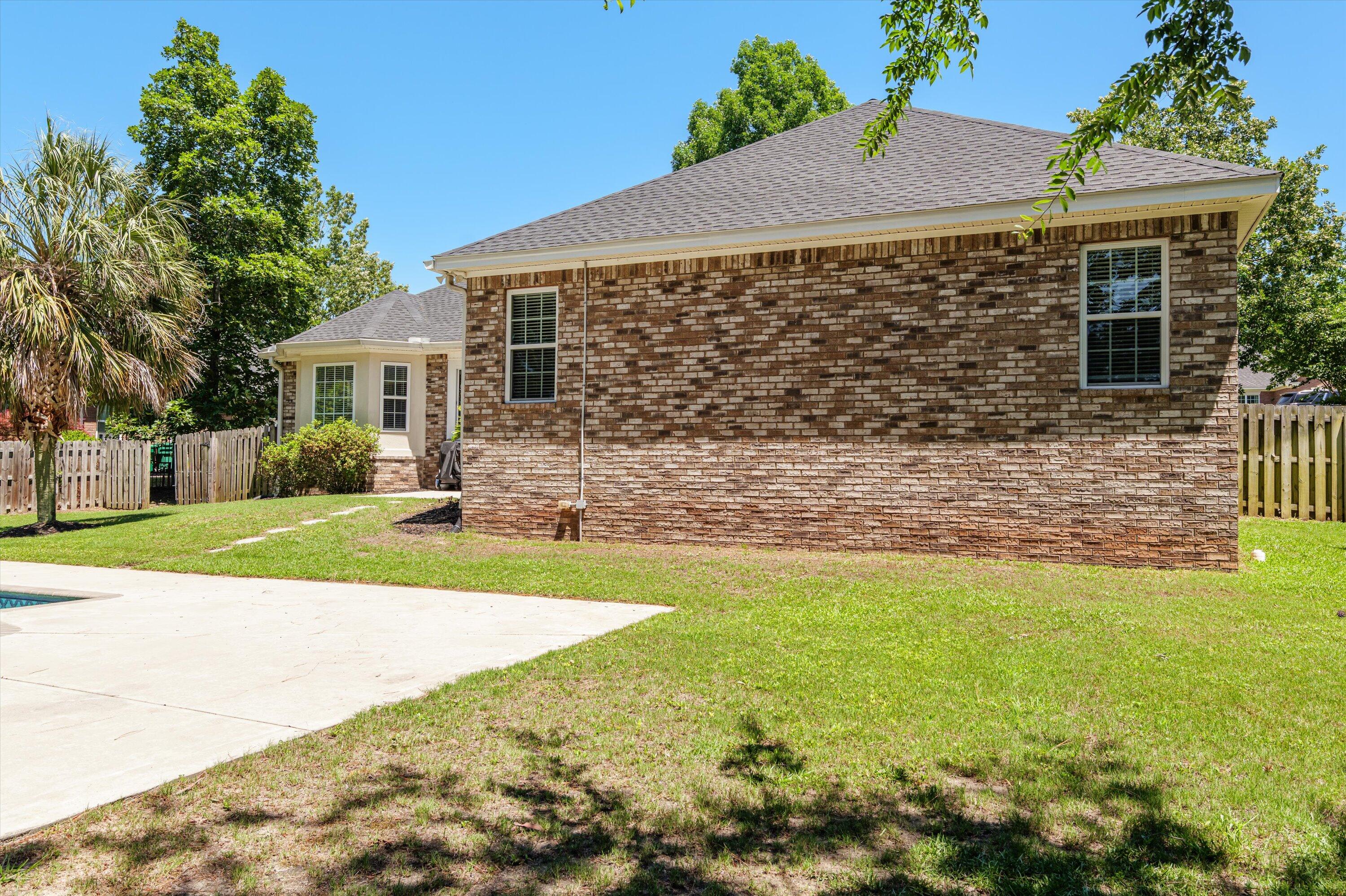 1382 Shadow Oak Drive