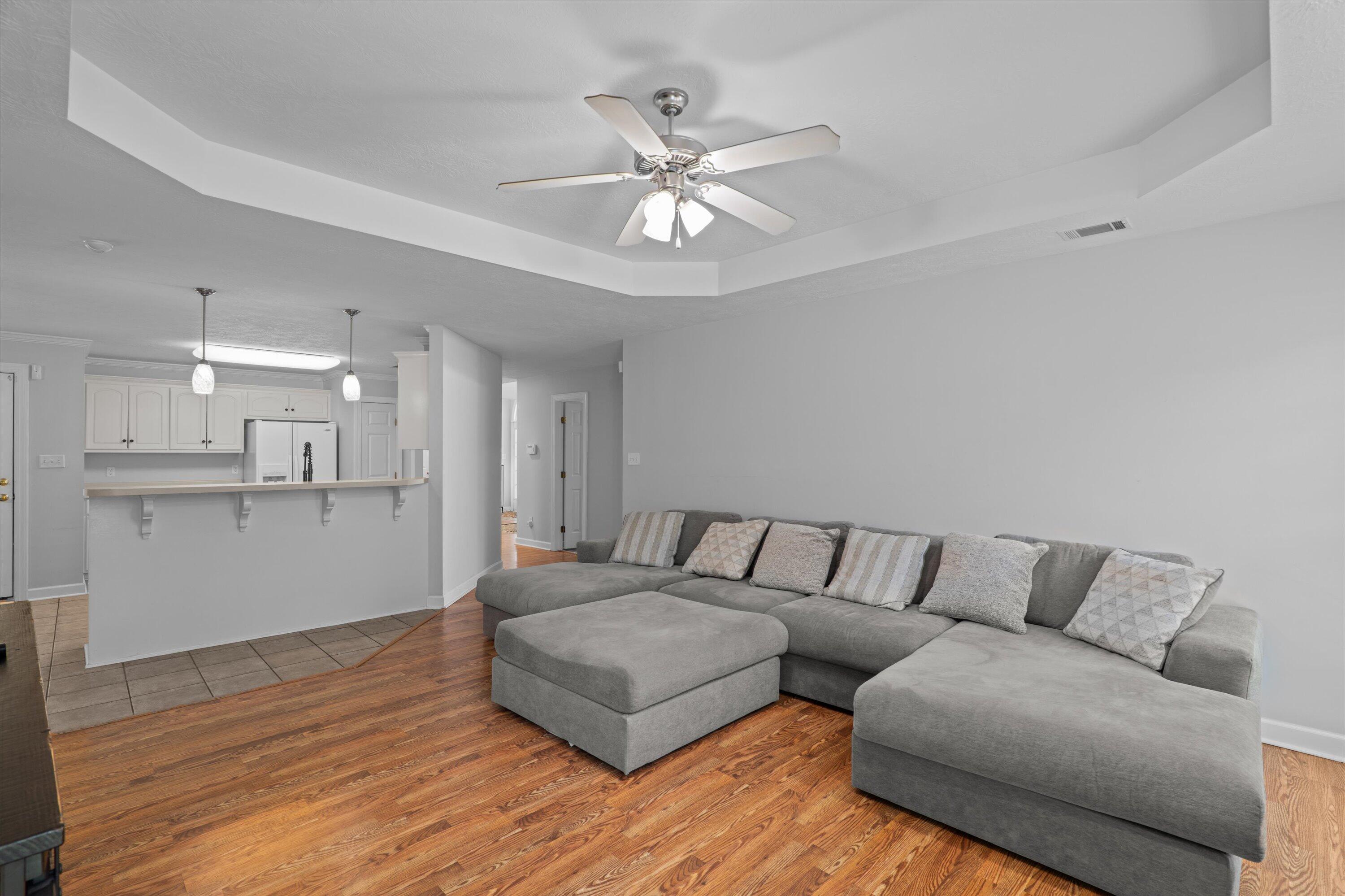 1382 Shadow Oak Drive