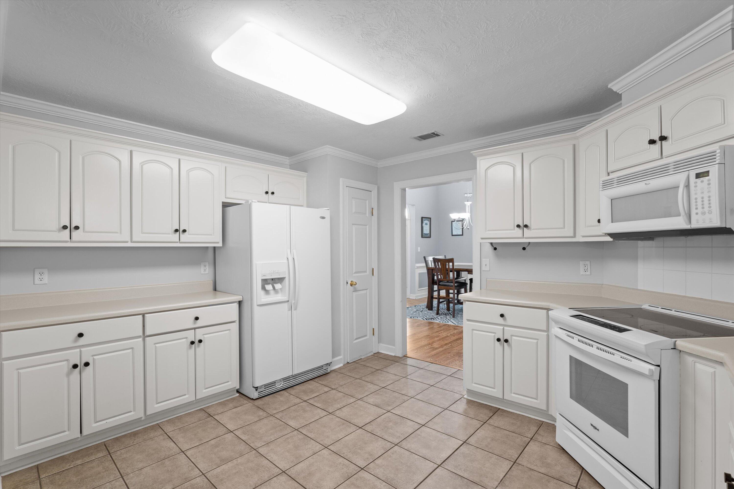 1382 Shadow Oak Drive