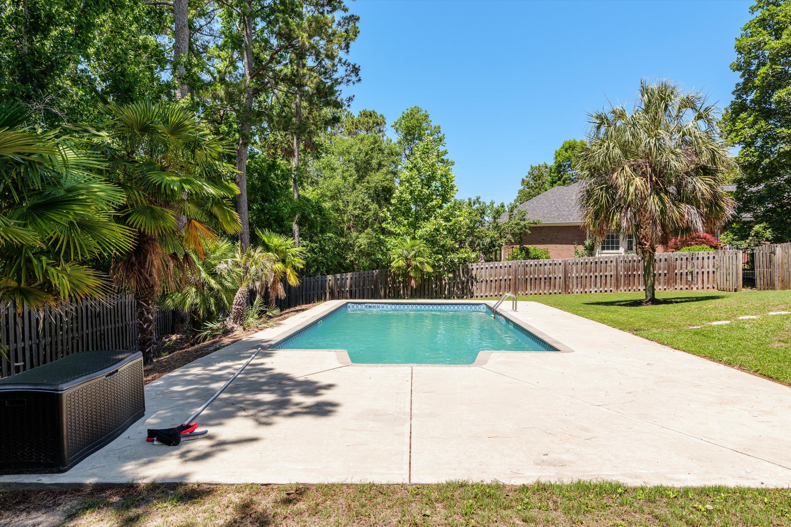1382 Shadow Oak Drive