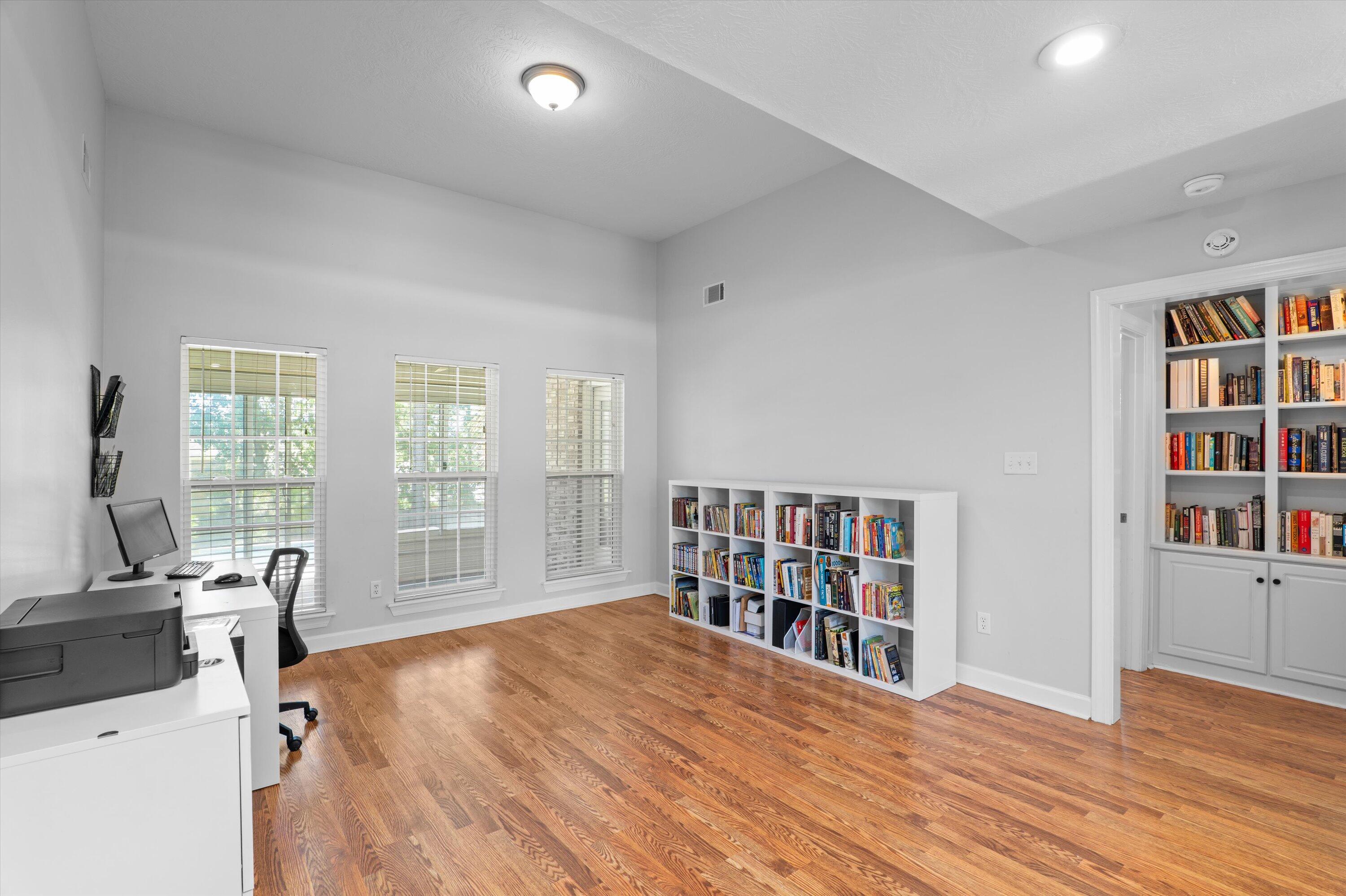 1382 Shadow Oak Drive