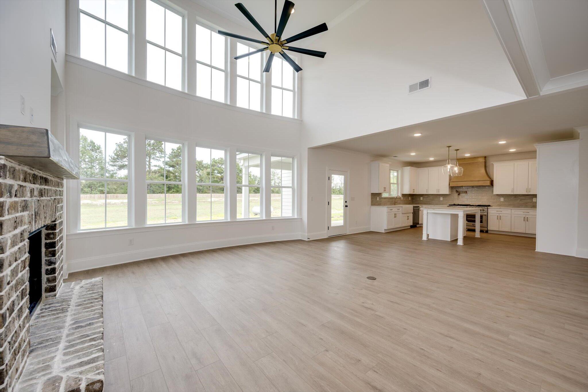 1171 Meandering Trail