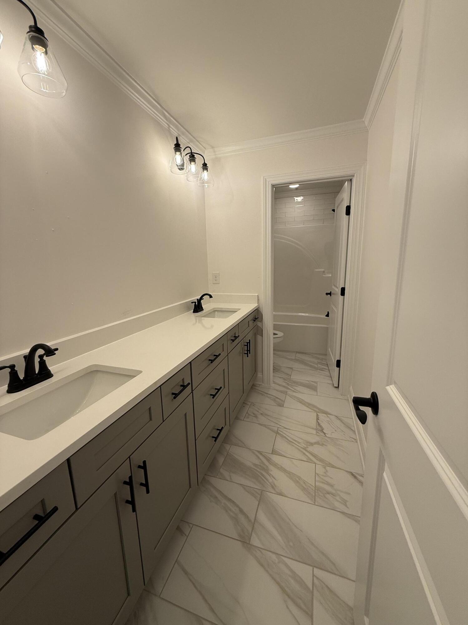 1171 Meandering Trail