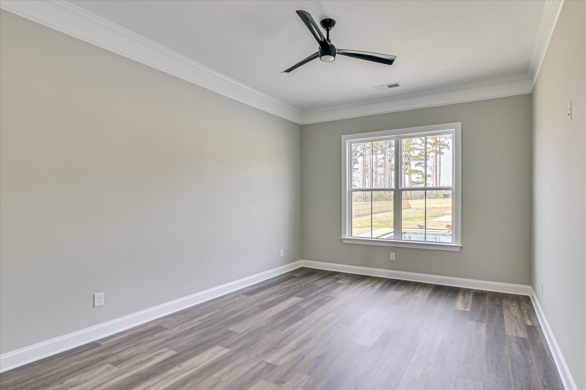 1129 Meandering Trail