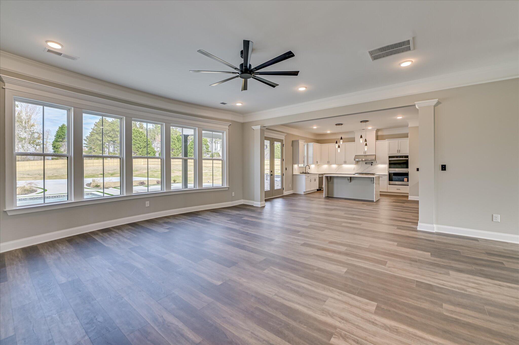 1129 Meandering Trail