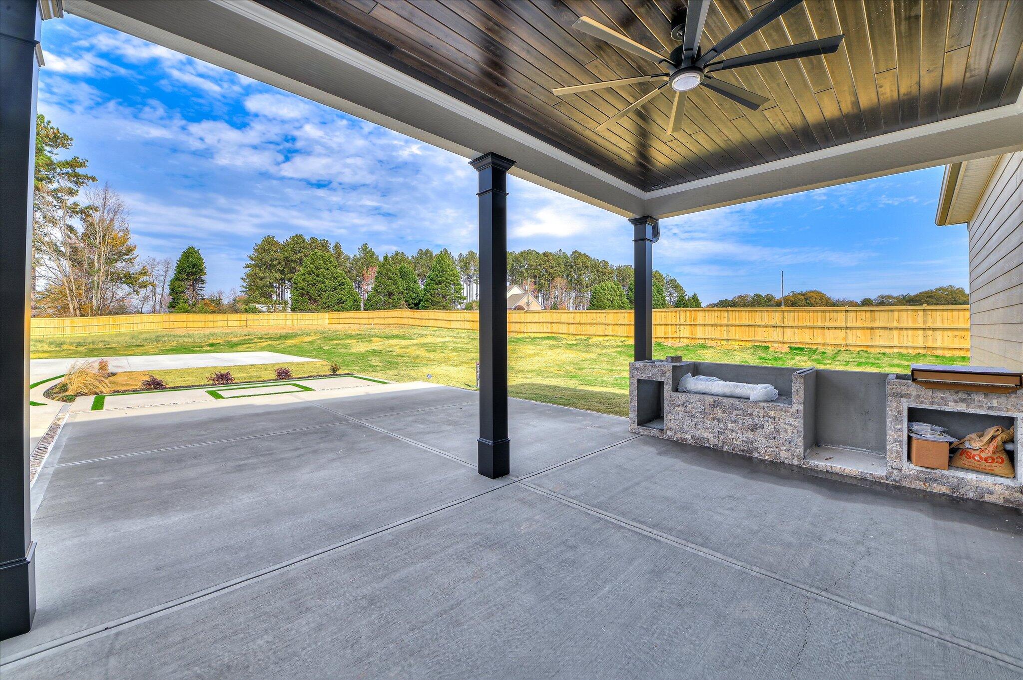 1129 Meandering Trail