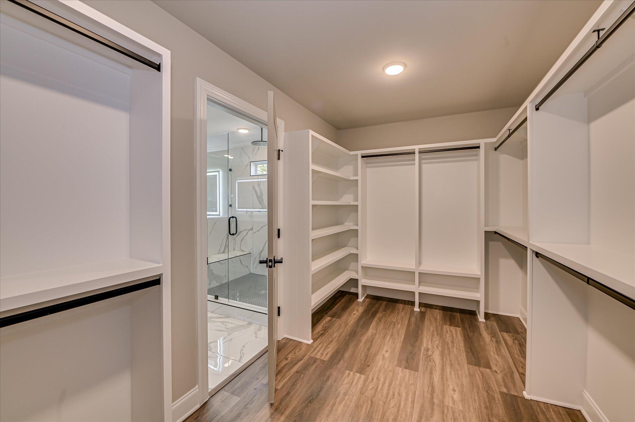 1129 Meandering Trail