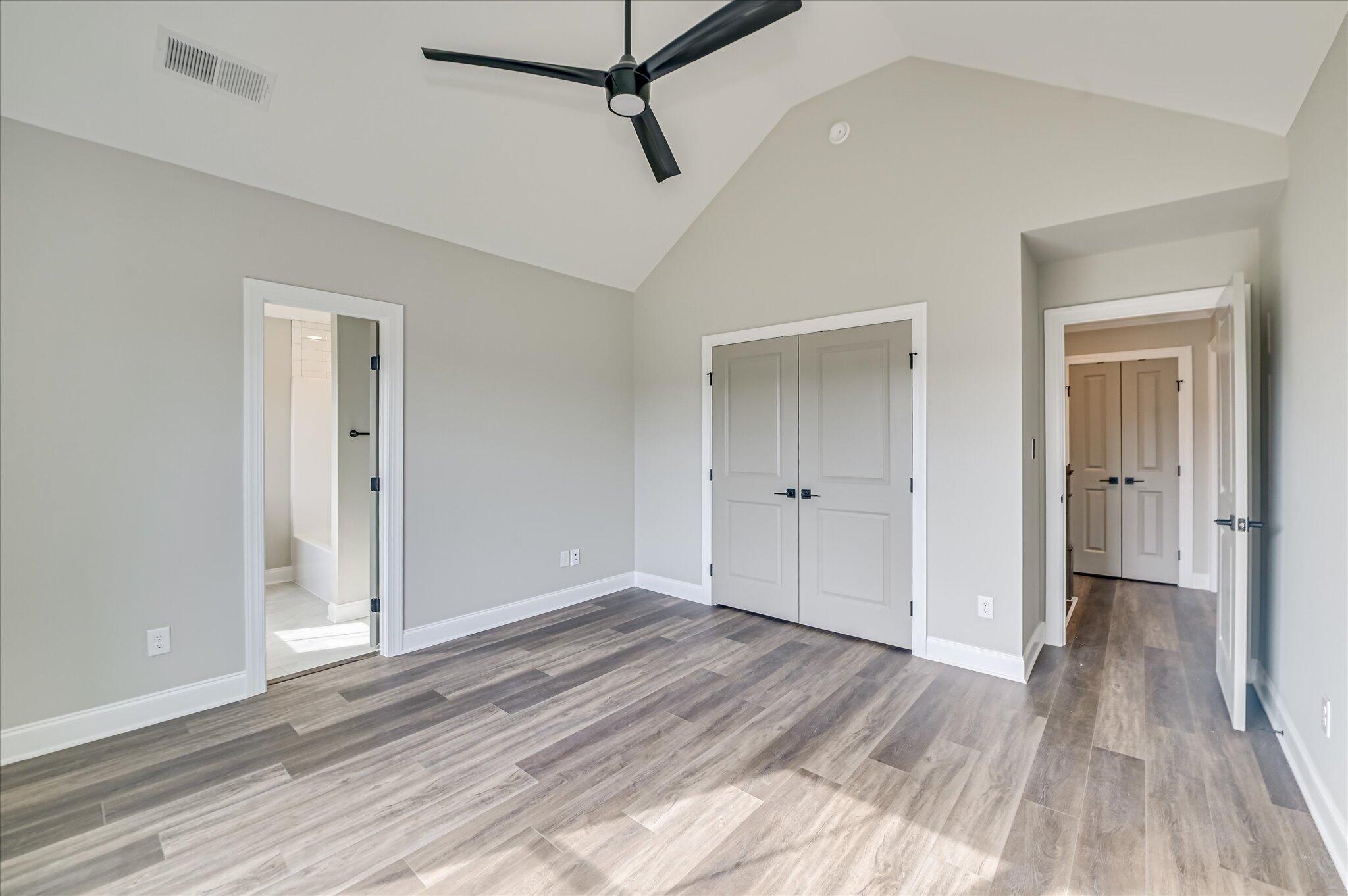 1129 Meandering Trail