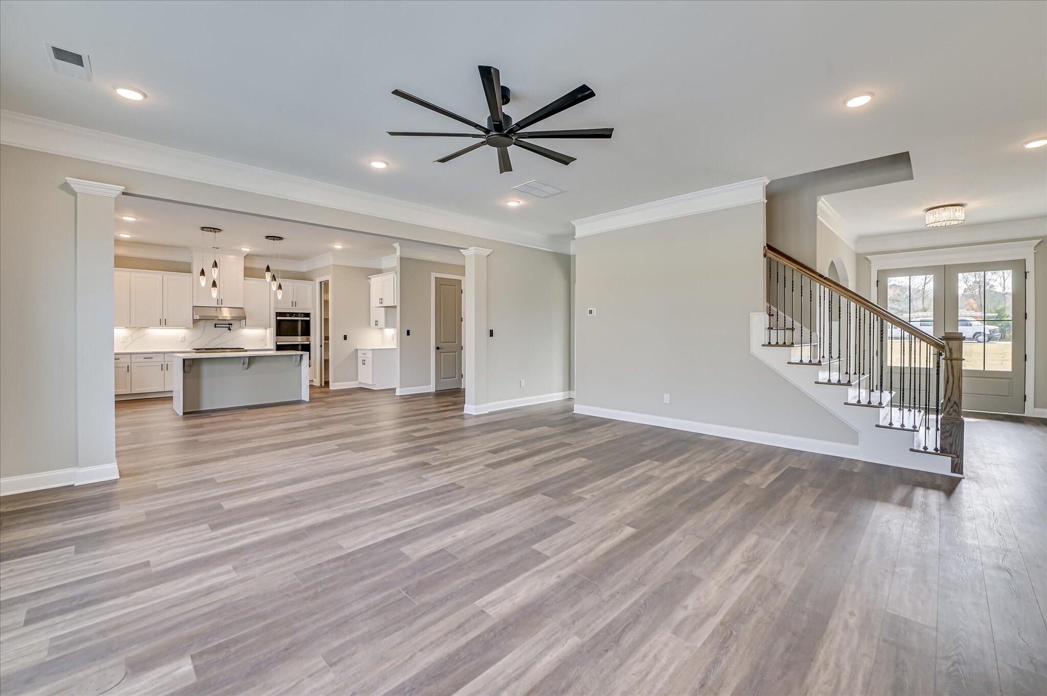 1129 Meandering Trail