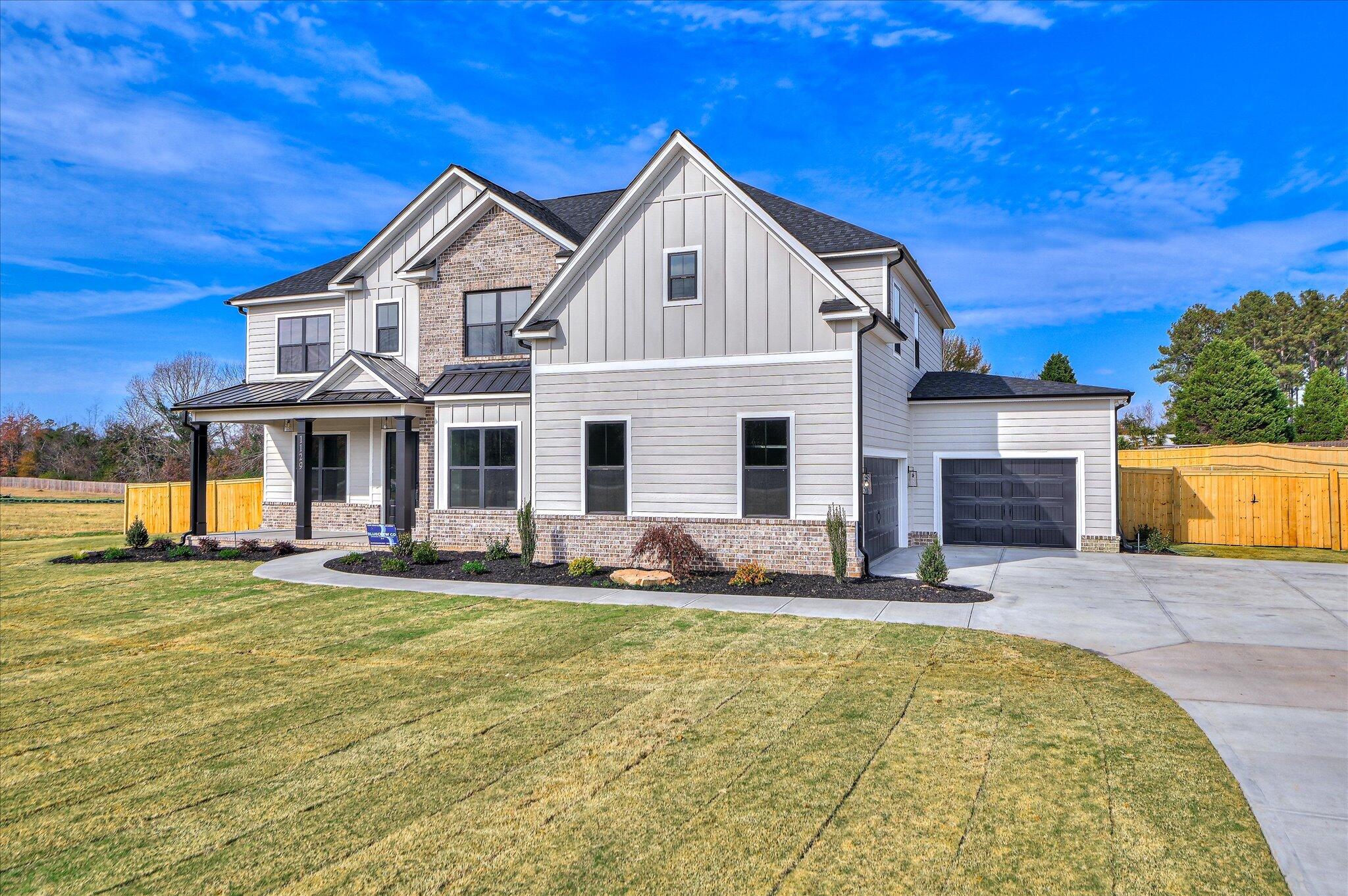 1129 Meandering Trail