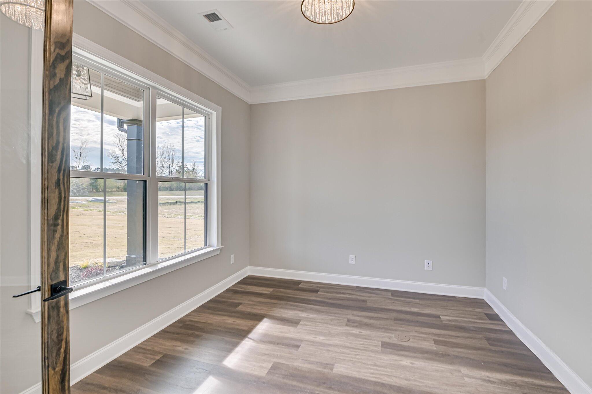 1129 Meandering Trail