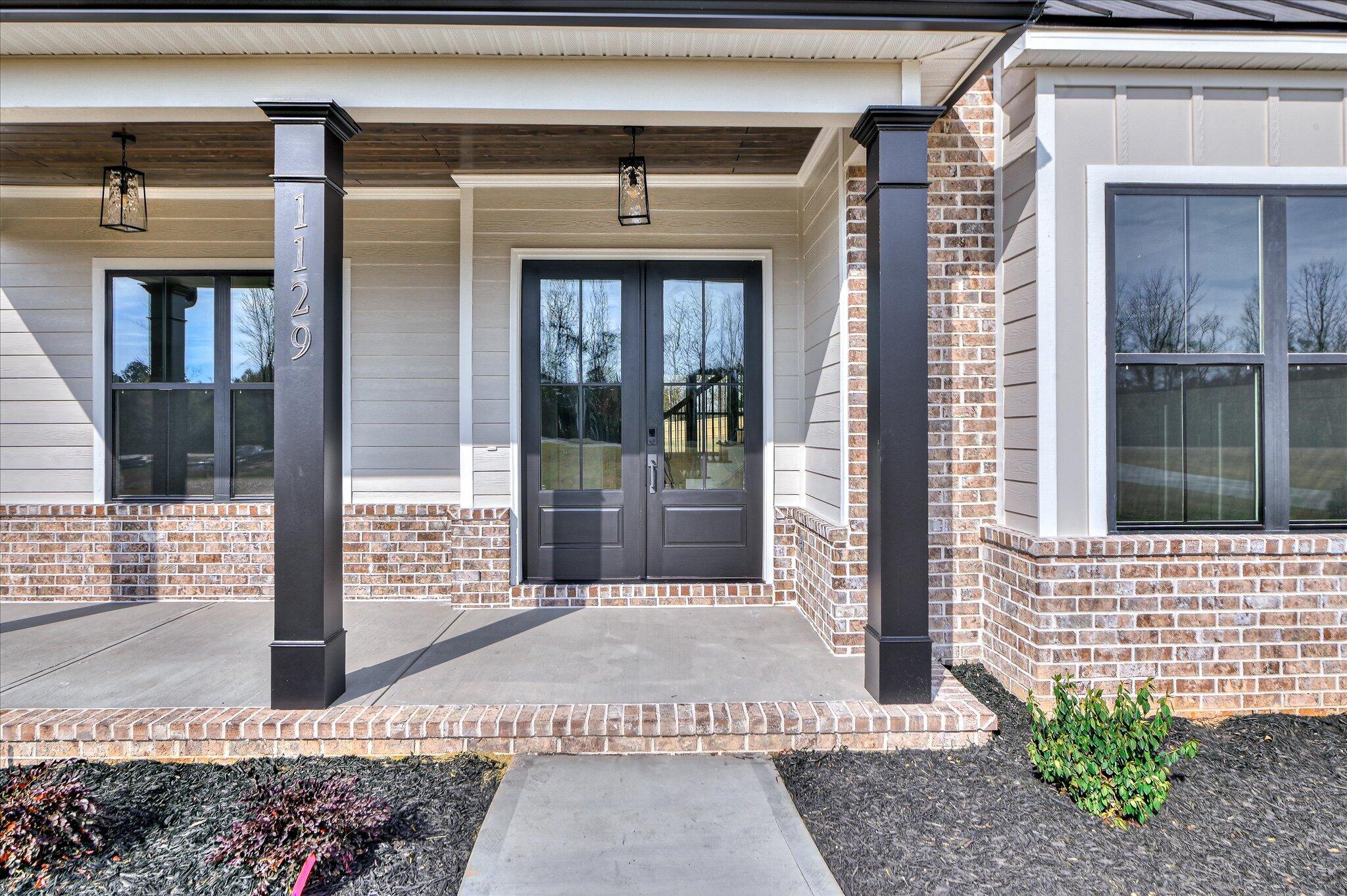 1129 Meandering Trail