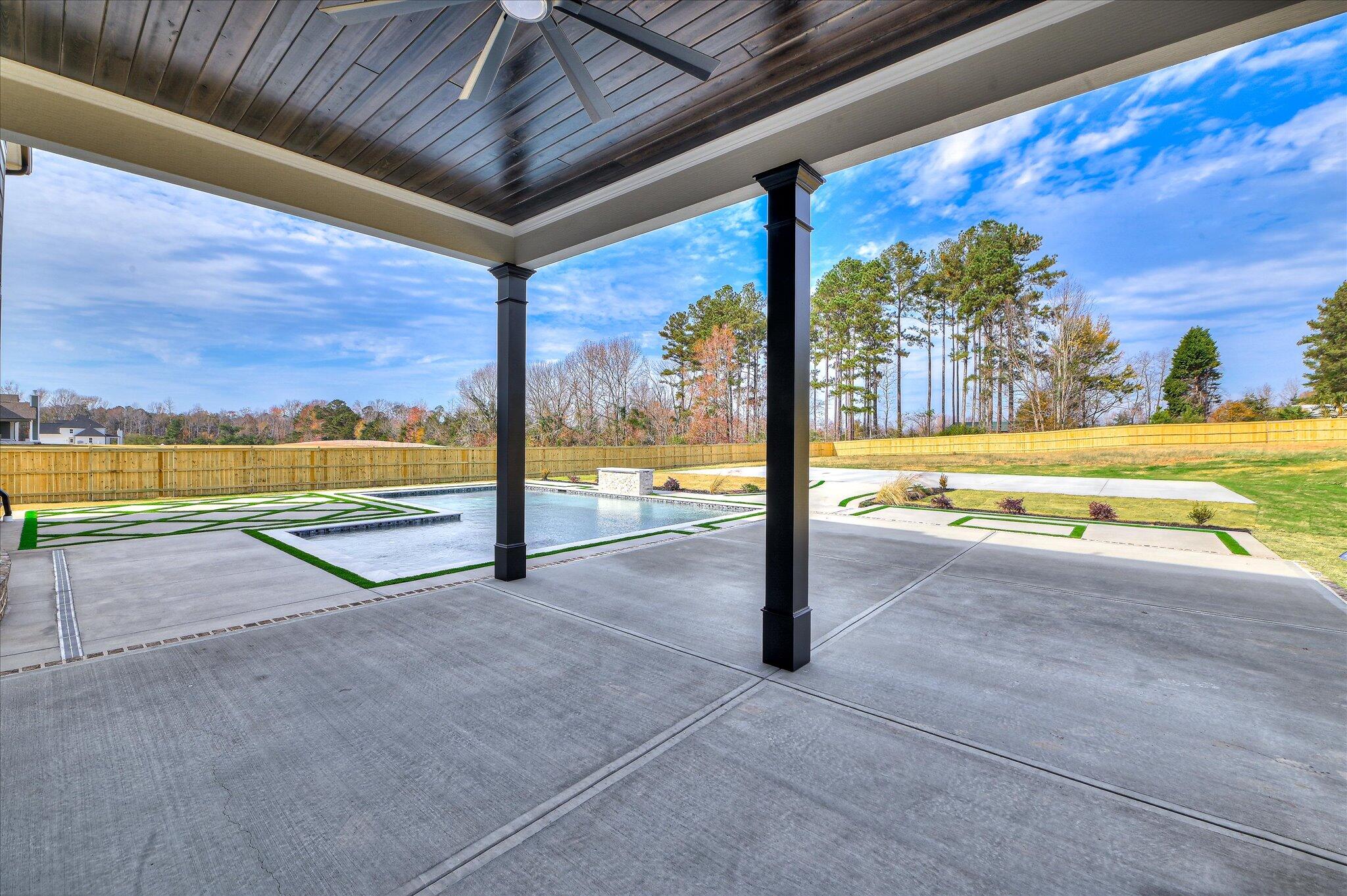 1129 Meandering Trail