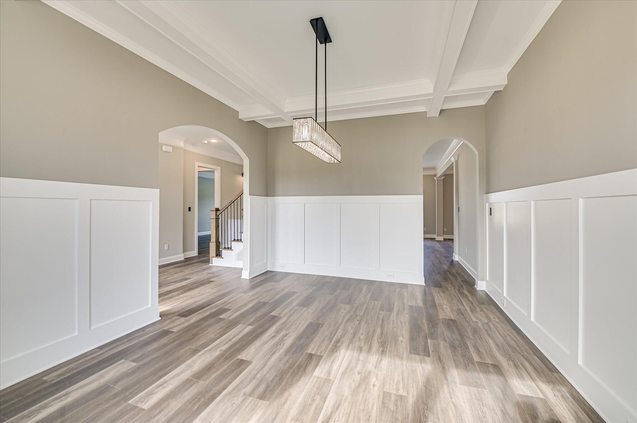 1129 Meandering Trail