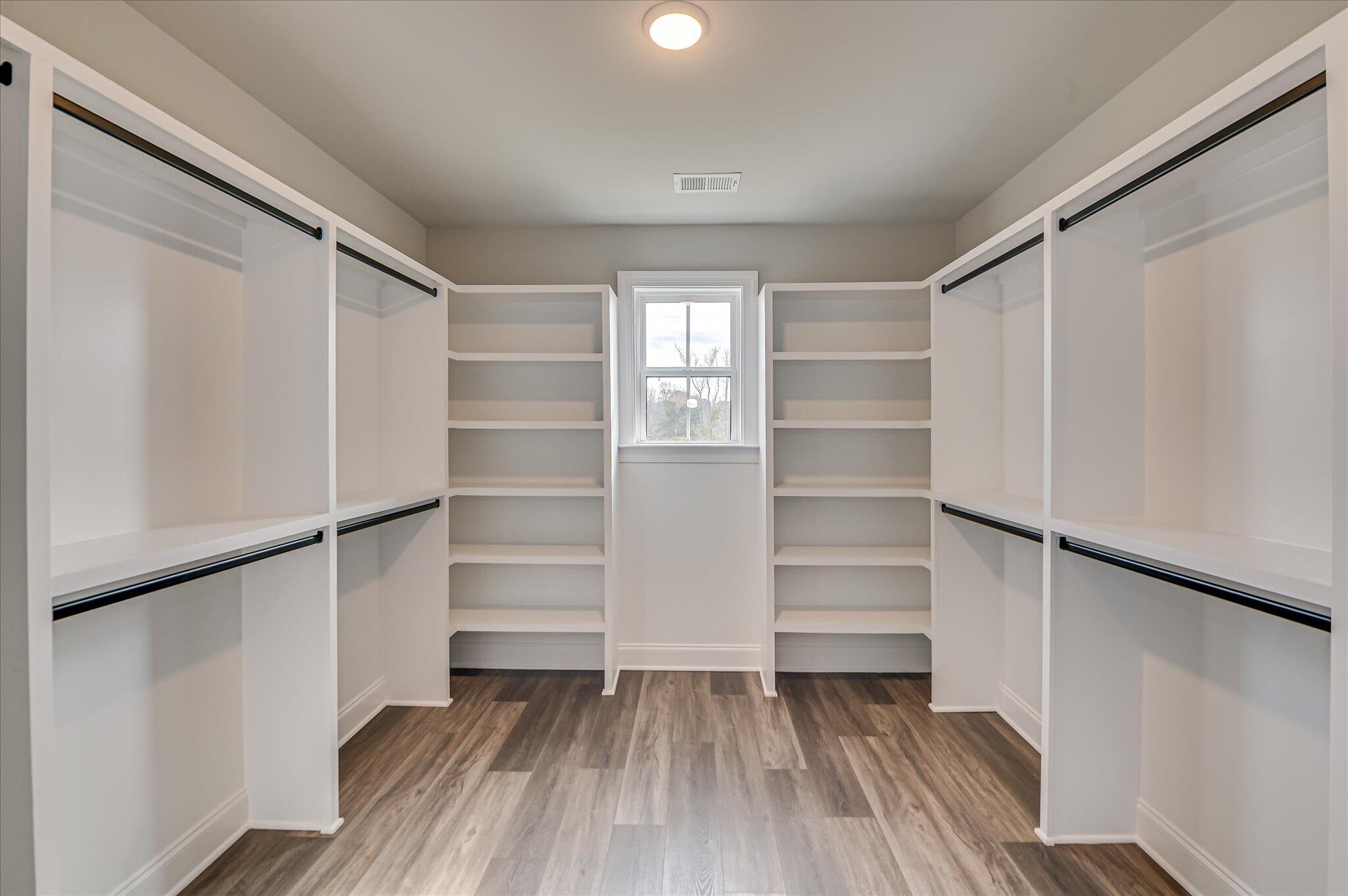 1129 Meandering Trail