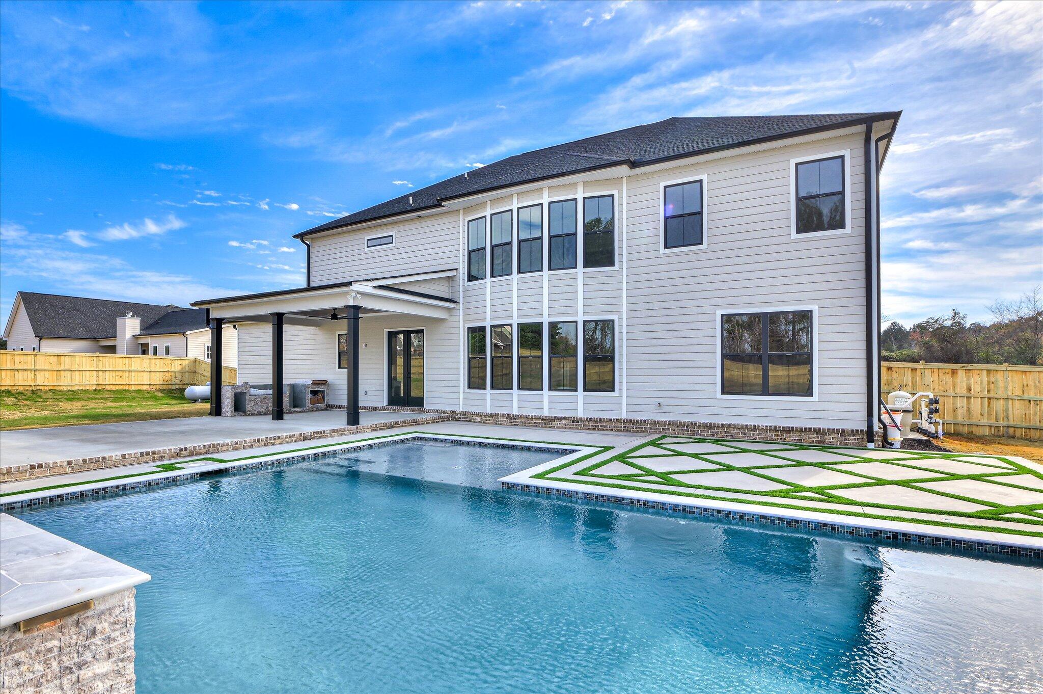 1129 Meandering Trail