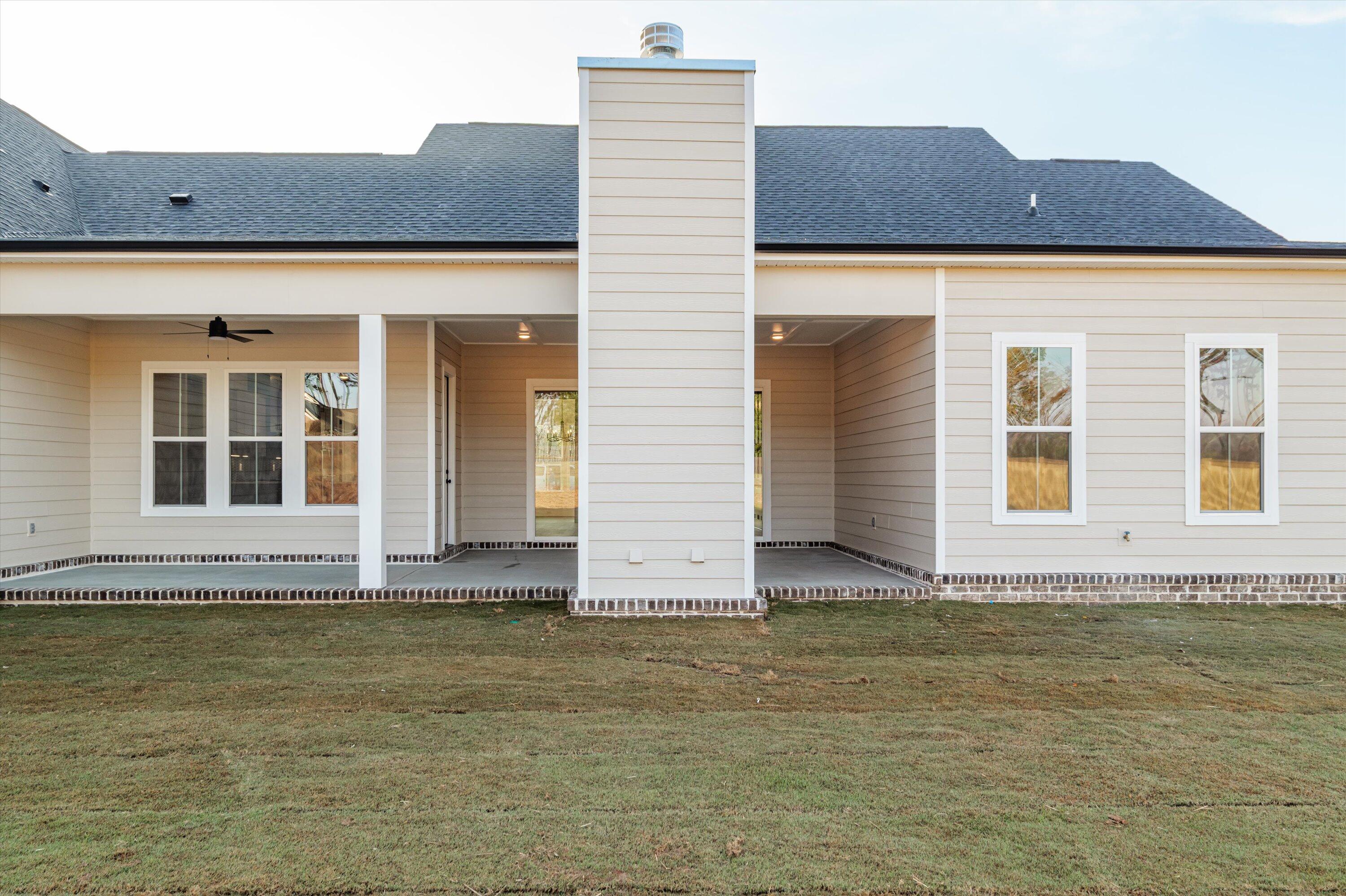 1123 Meandering Trail