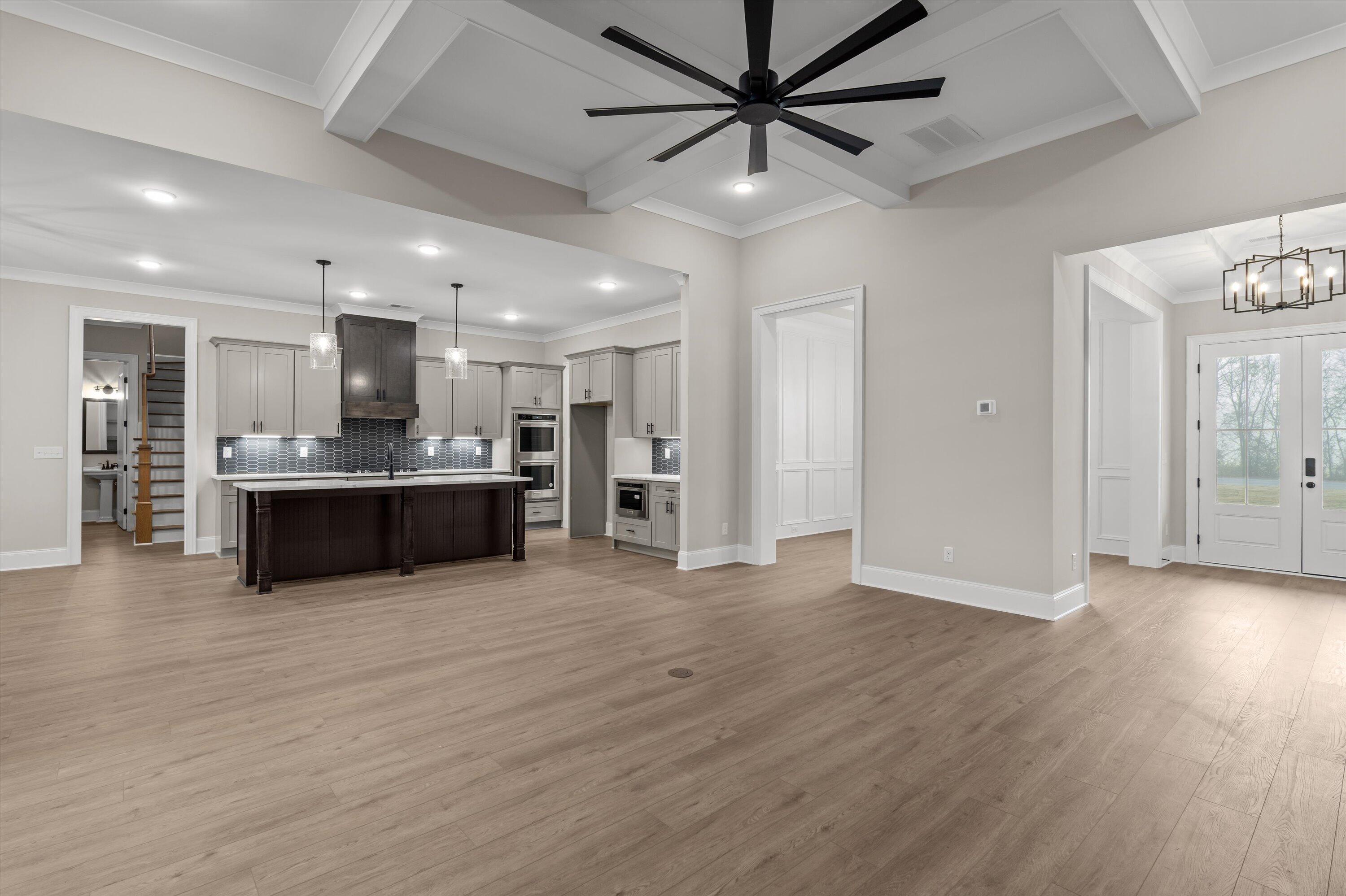 1123 Meandering Trail