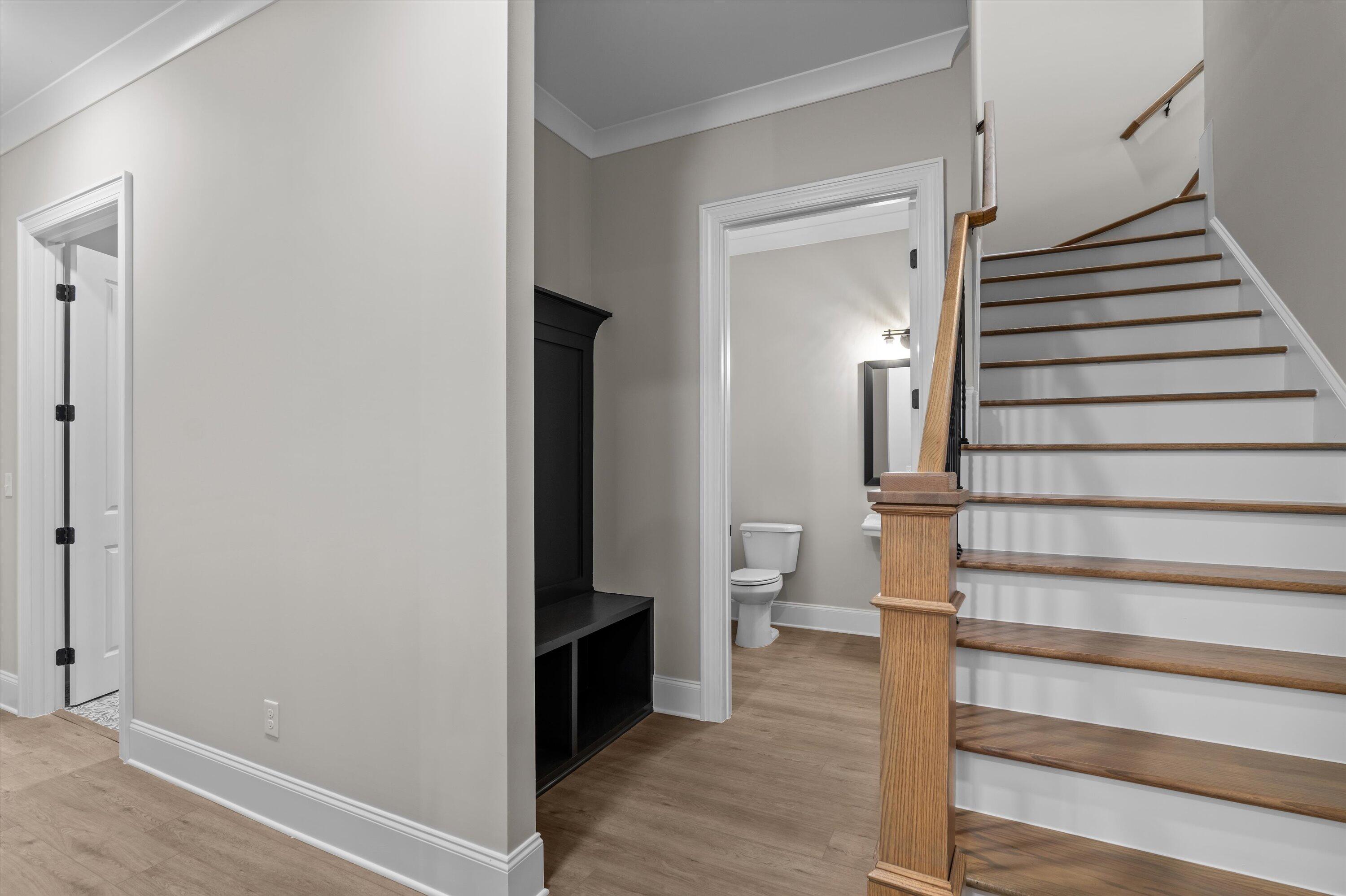 1123 Meandering Trail