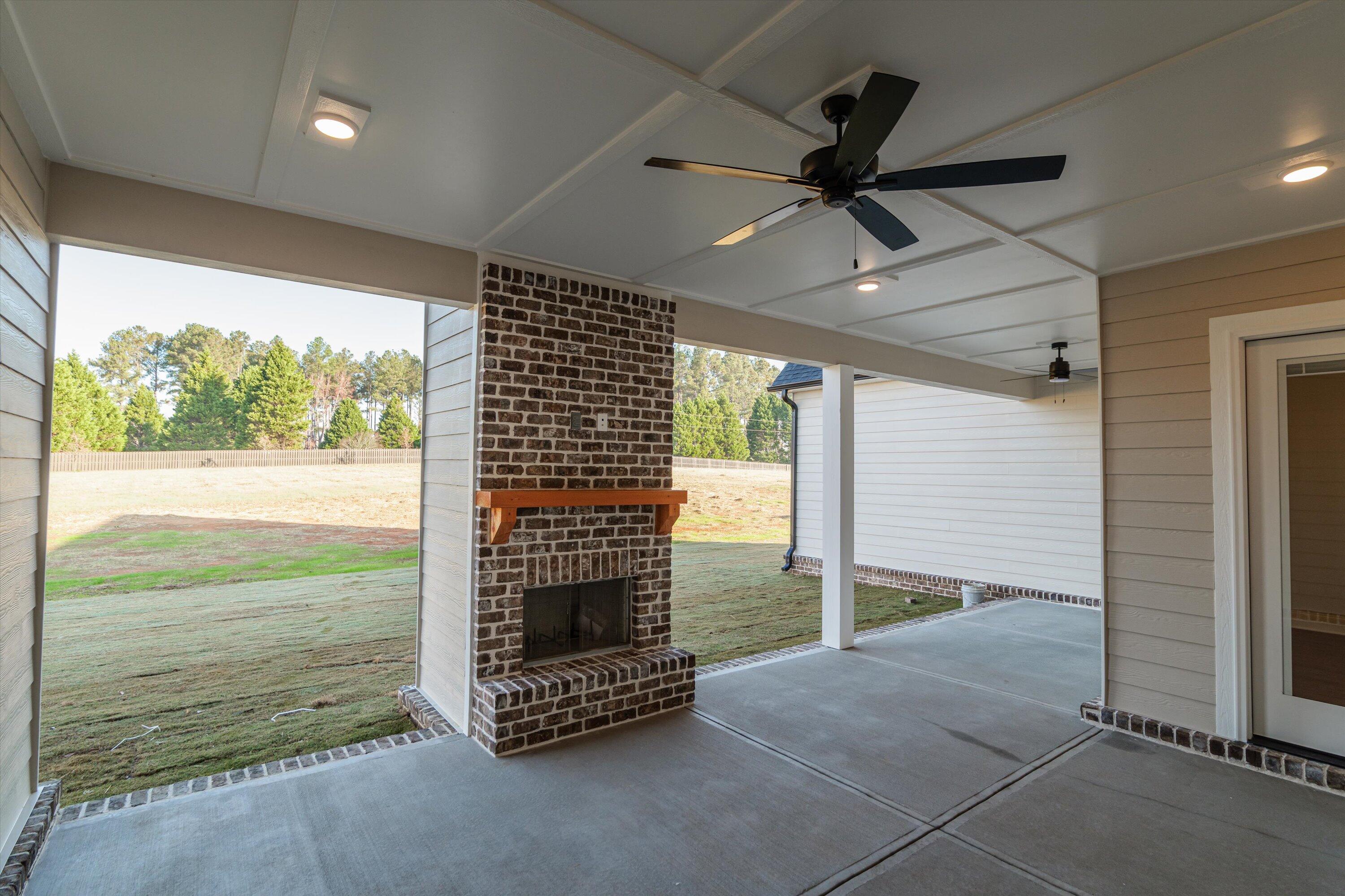 1123 Meandering Trail