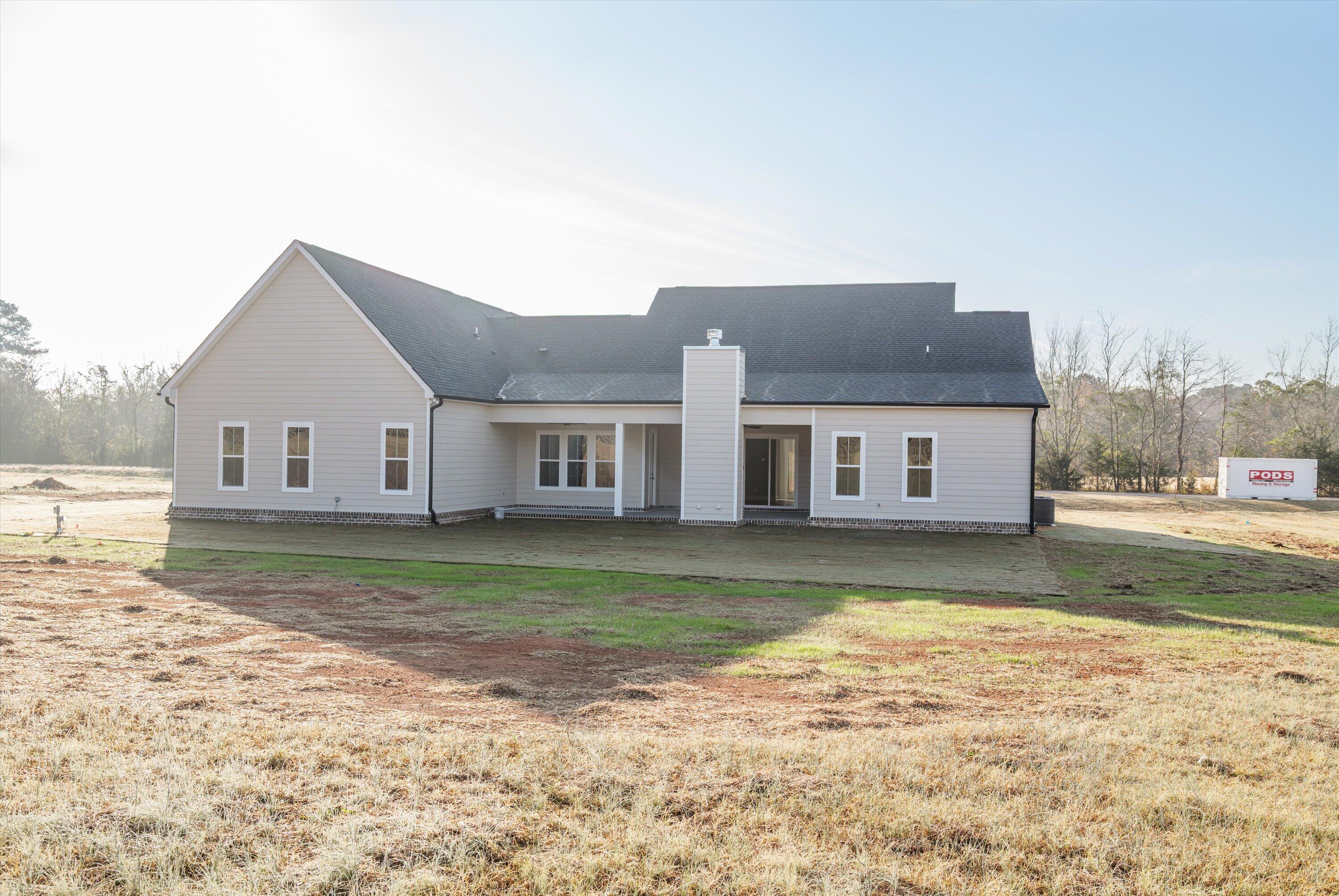 1123 Meandering Trail