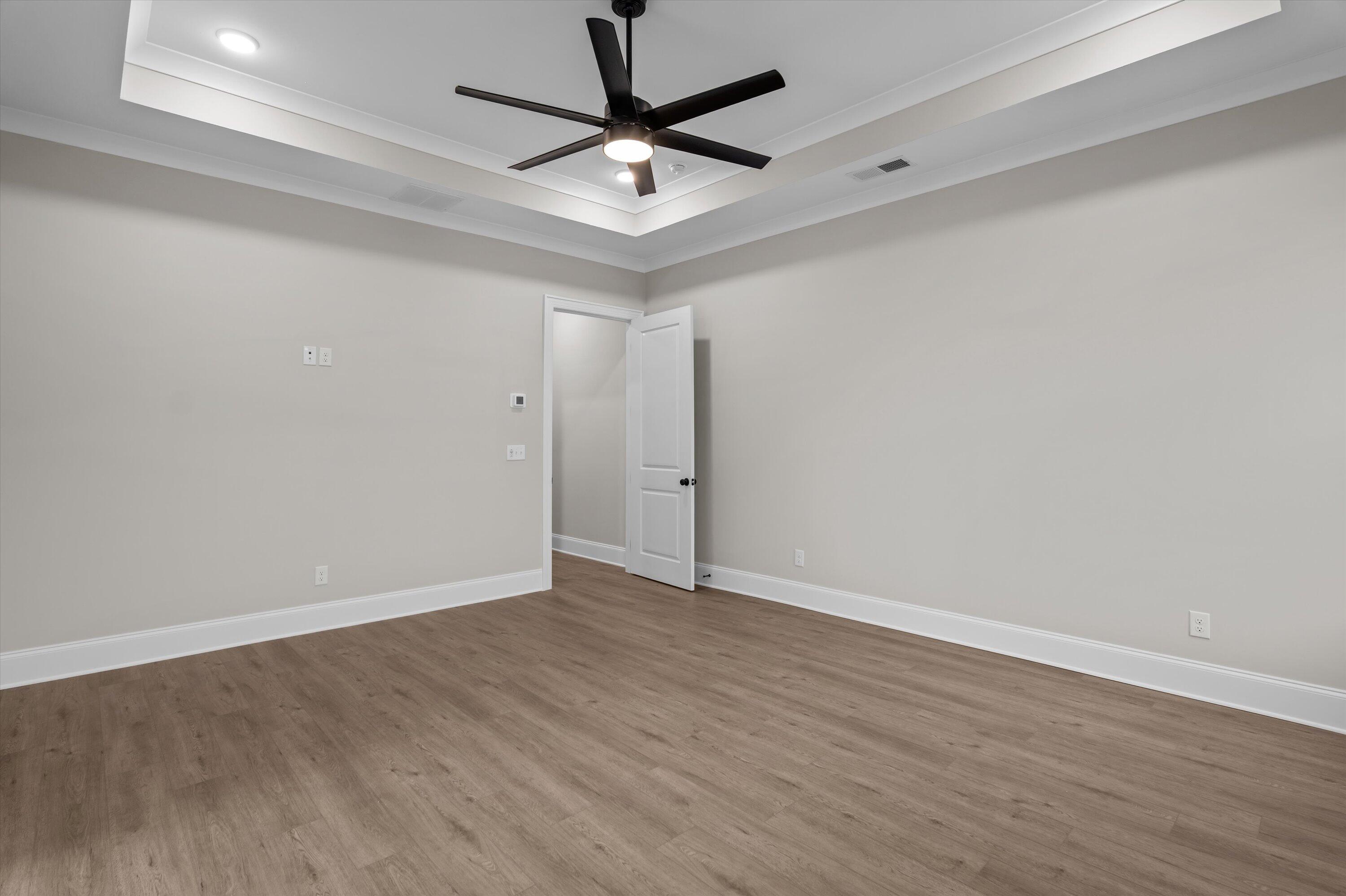 1123 Meandering Trail