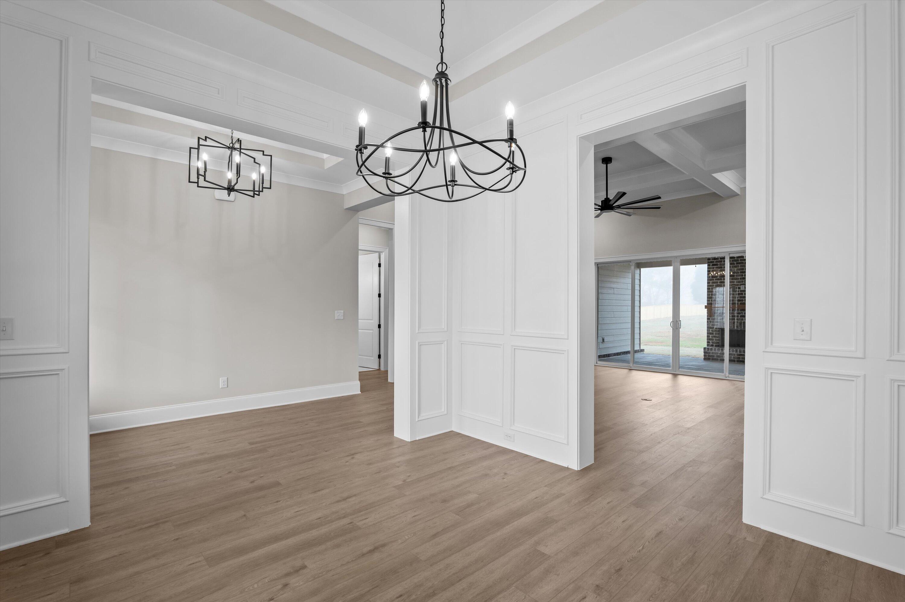 1123 Meandering Trail